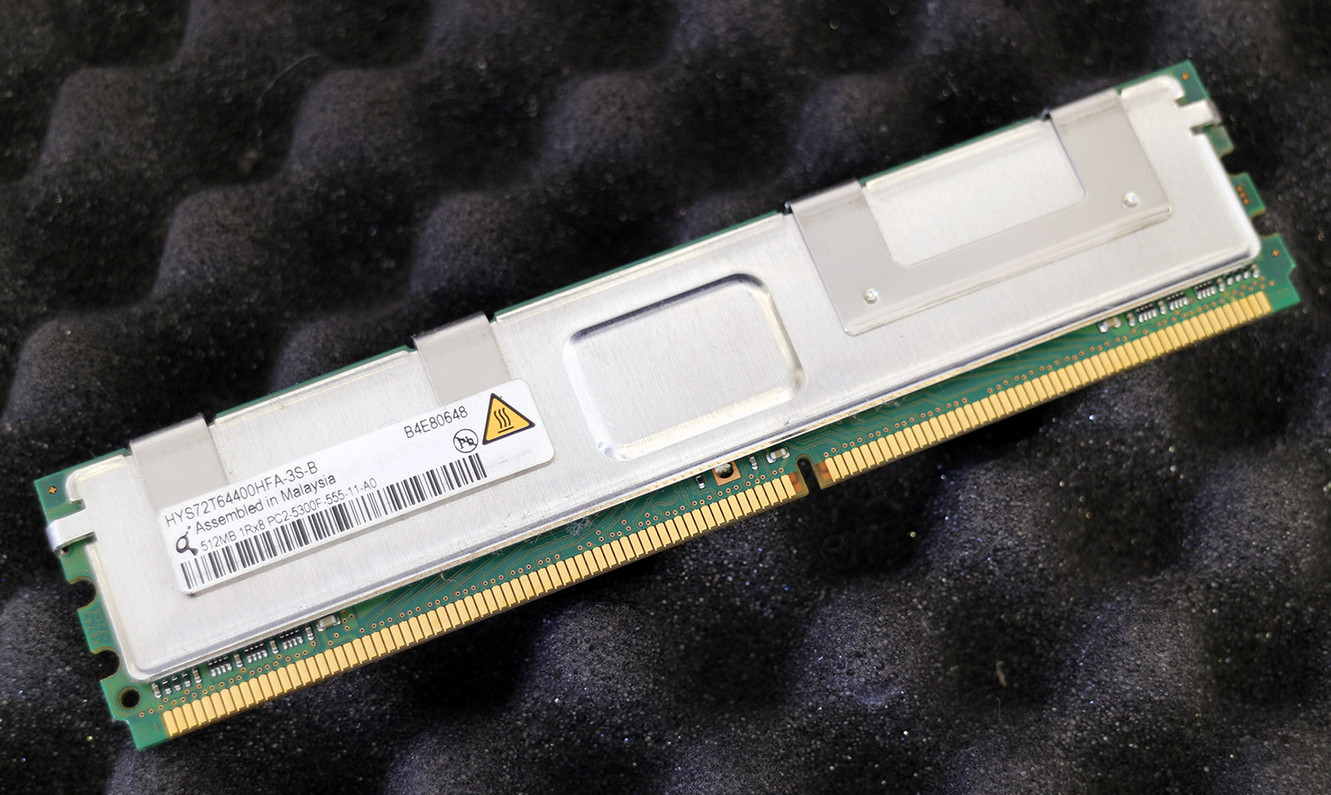 Qimonda HYS72T64400HFA-3S-B PC2-5300F-555-11-A0 512MB Memory Lot of 3