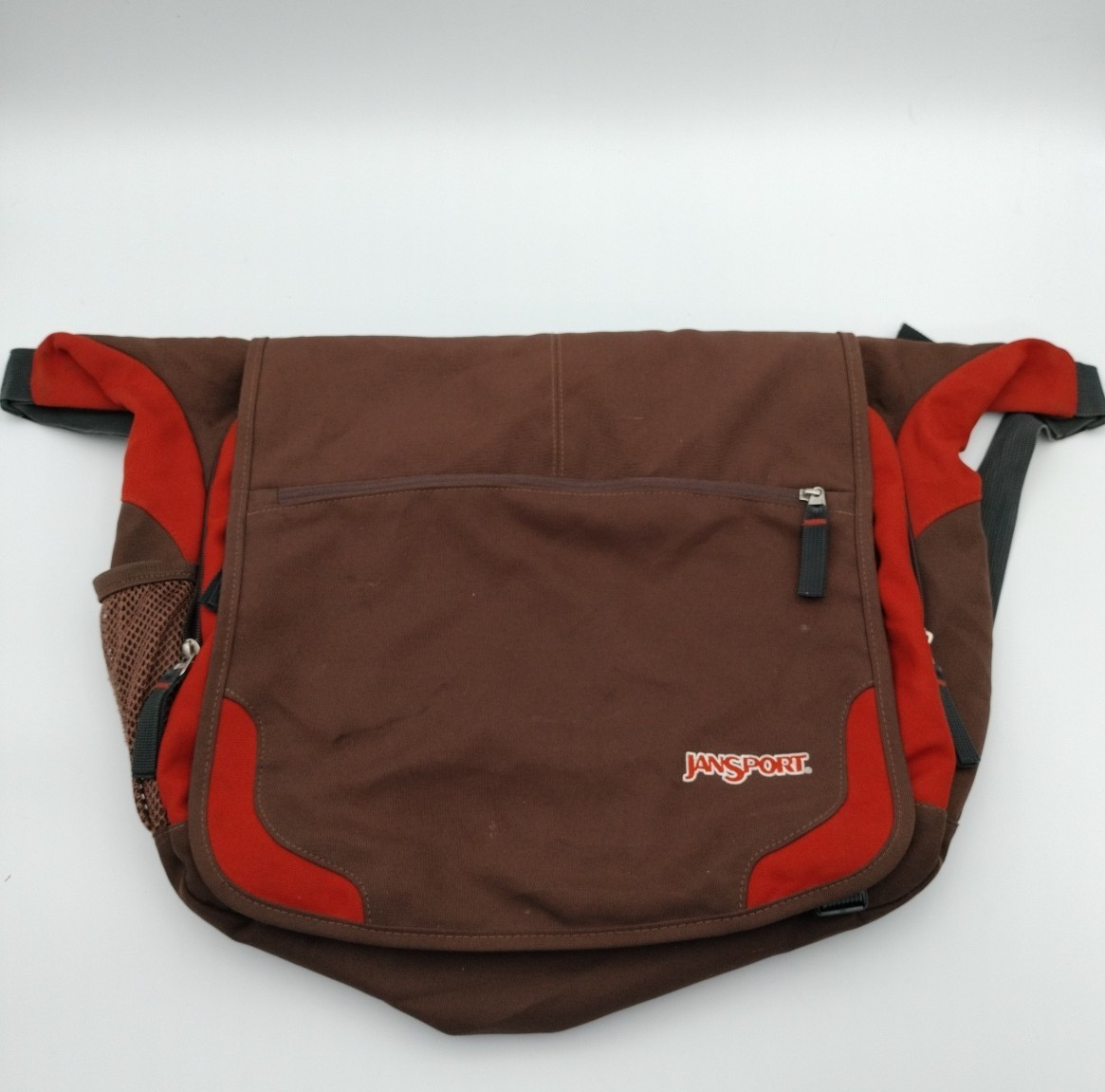 Jansport Laptop Messenger Bag Brown Red Accent Lots of Storage Zippers See Descr
