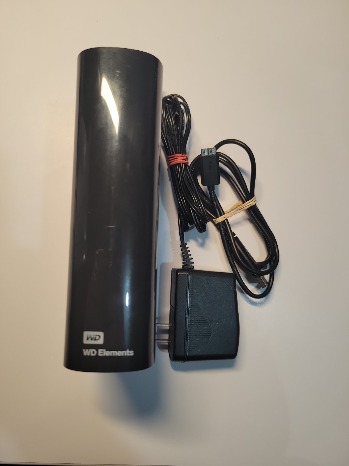 WD Elements 2TB Desktop External HDD USB 3.0/2.0 PC & Mac Compatible Black
