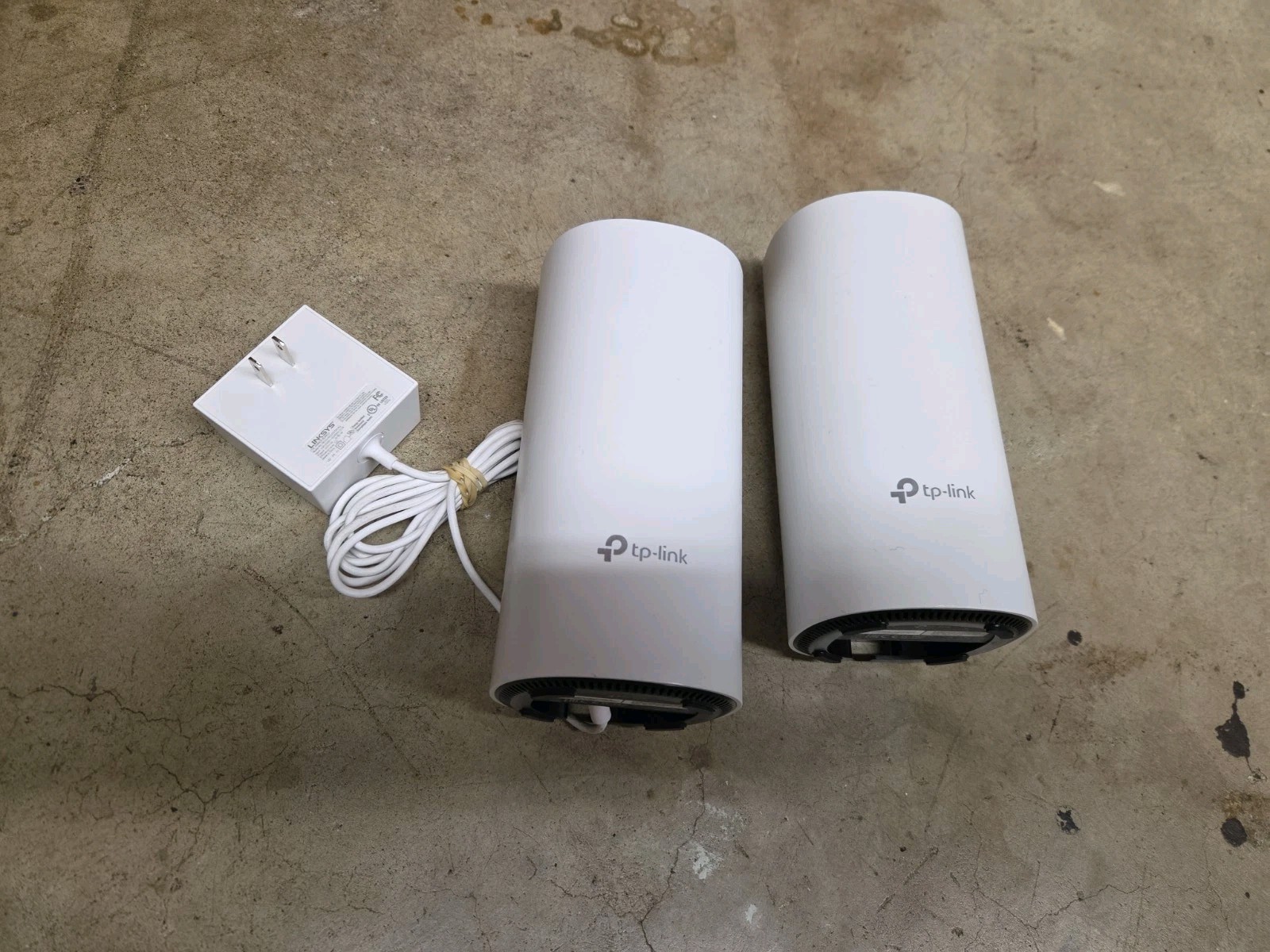 lot of 2 TP-Link Deco M4 AC1200 WiFi 5 Whole Home Mesh System units tested