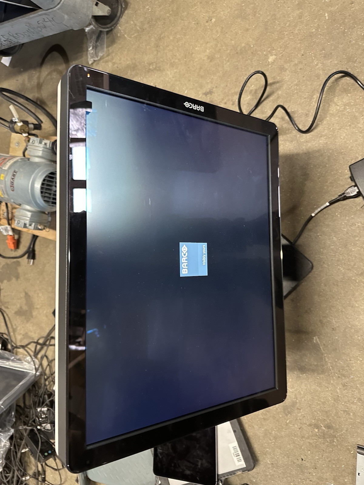 BARCO 21" MDMG-5221 5MP Diagnostic Review Monitor - K9301541A