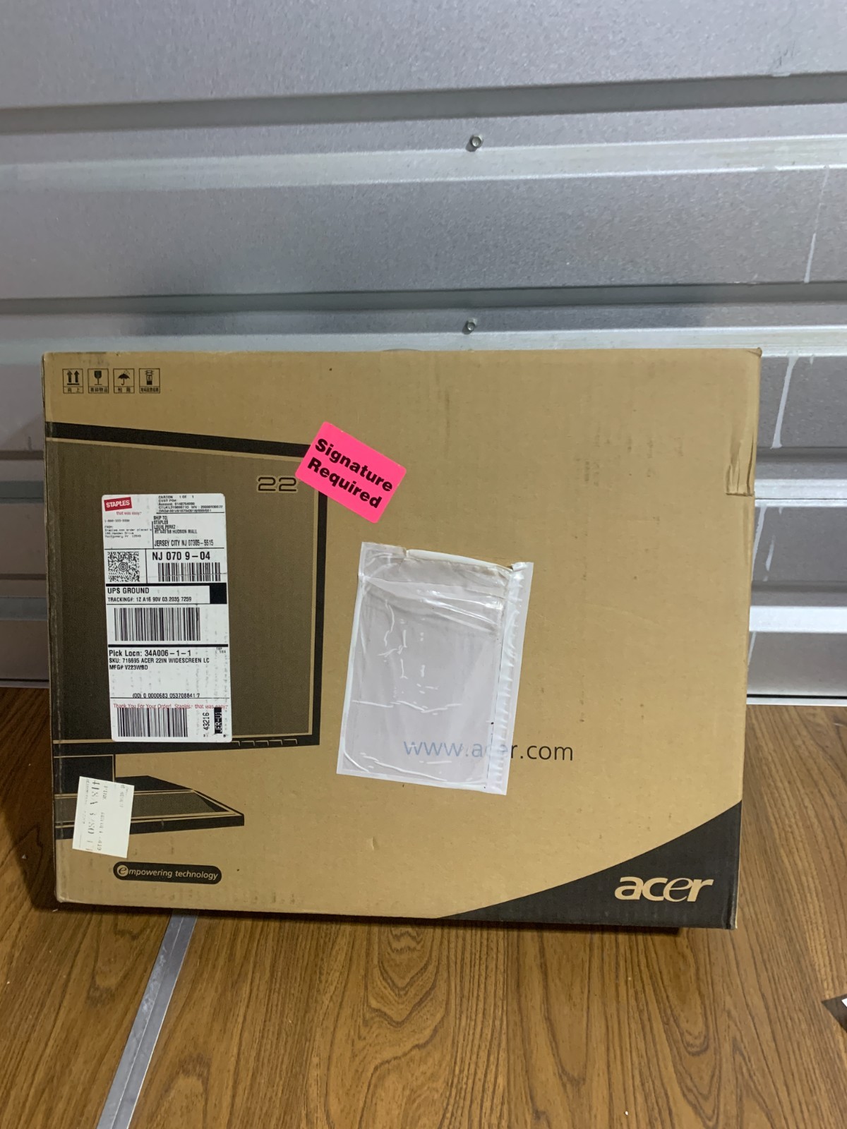 Acer 223WBD 22" LCD Monitor (New in original box)