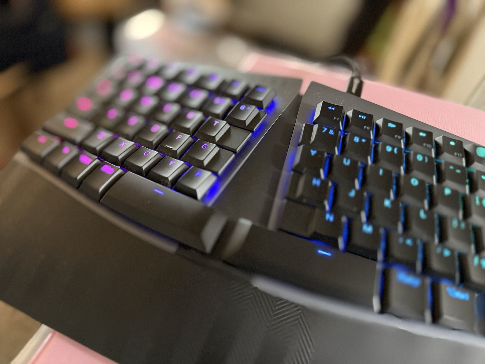 Perixx PERIBOARD-835 Wireless Ergonomic Mechanical Keyboard