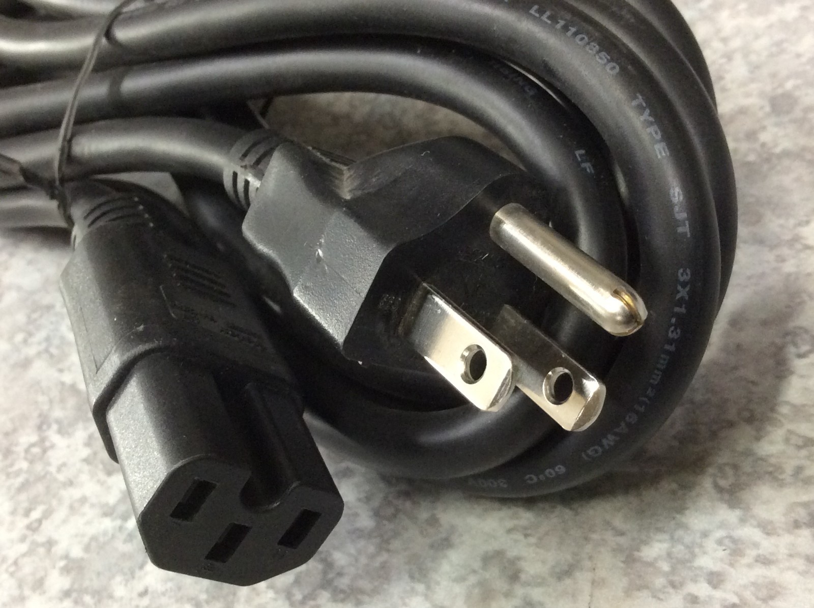 Genuine Cisco 72-0770-01 CAB-C15-AC Catalyst AC Power Cord C15 to 5-15P Notched