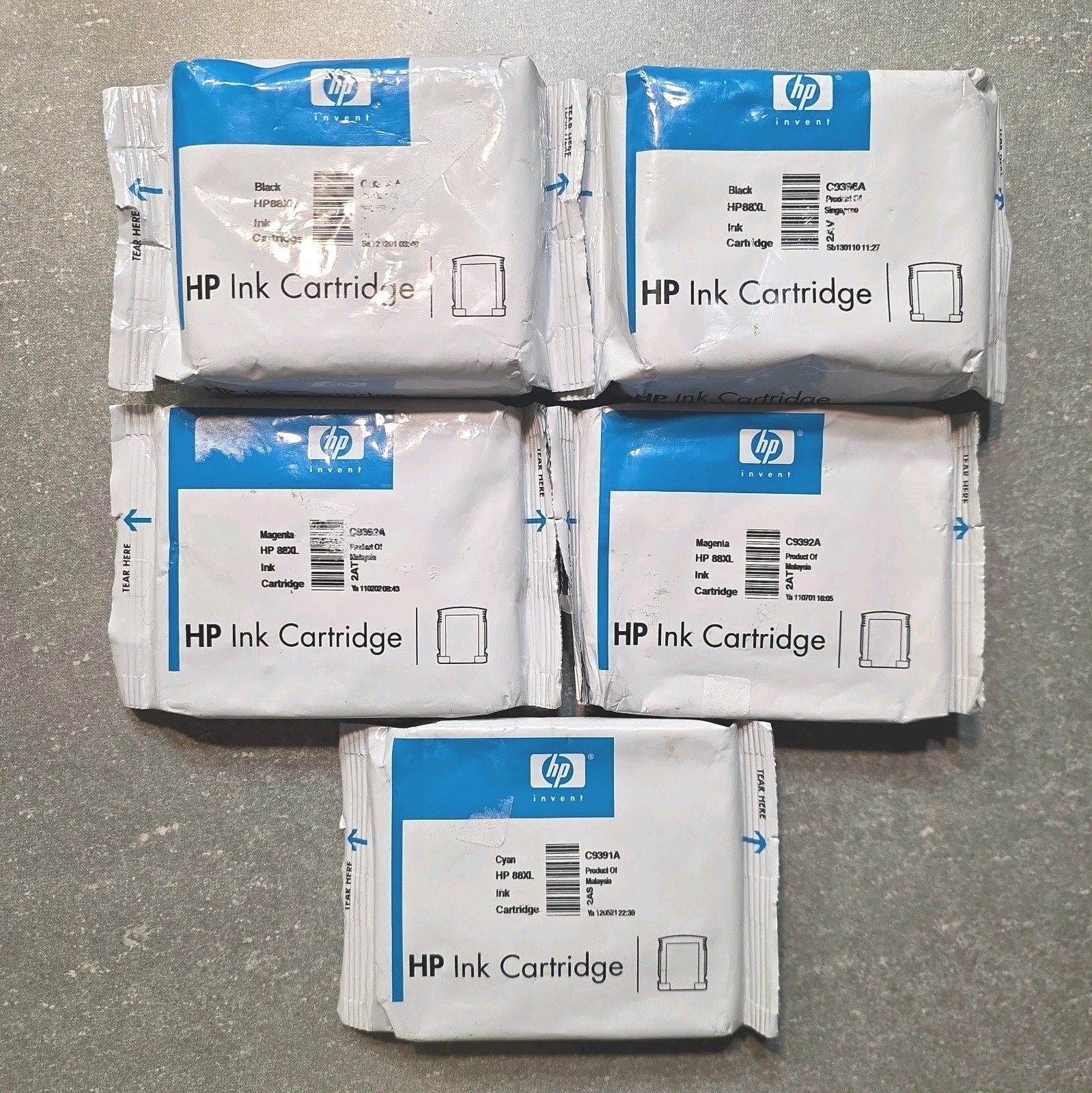 HP 88XL Ink Cartridge Lot, Old Stock, 2x Blk, 2x Magenta, 1x Cyan, 5 Pack