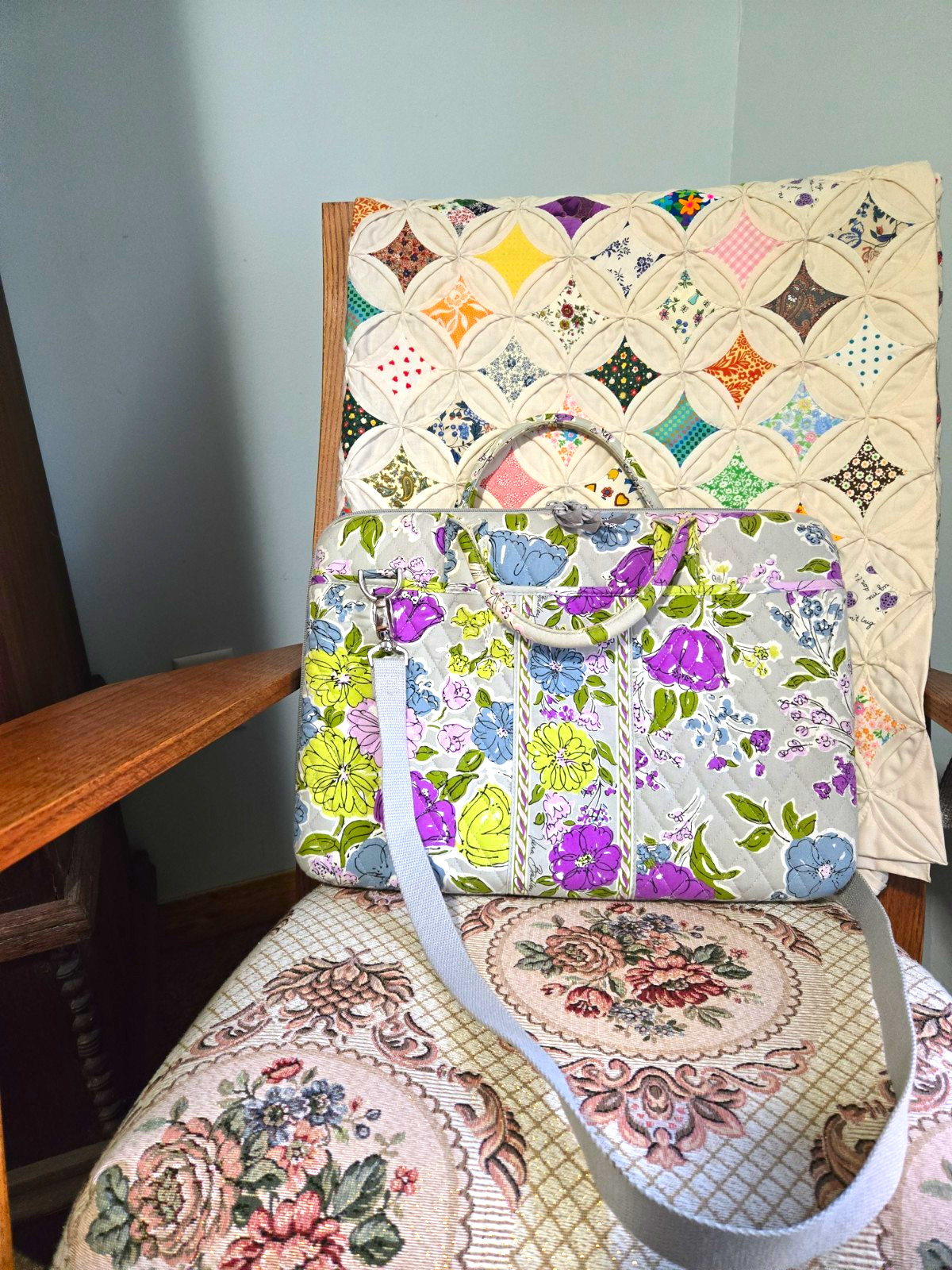 Vera Bradley Padded Floral Quilted Portfolio Case Bag for 15 in Laptop