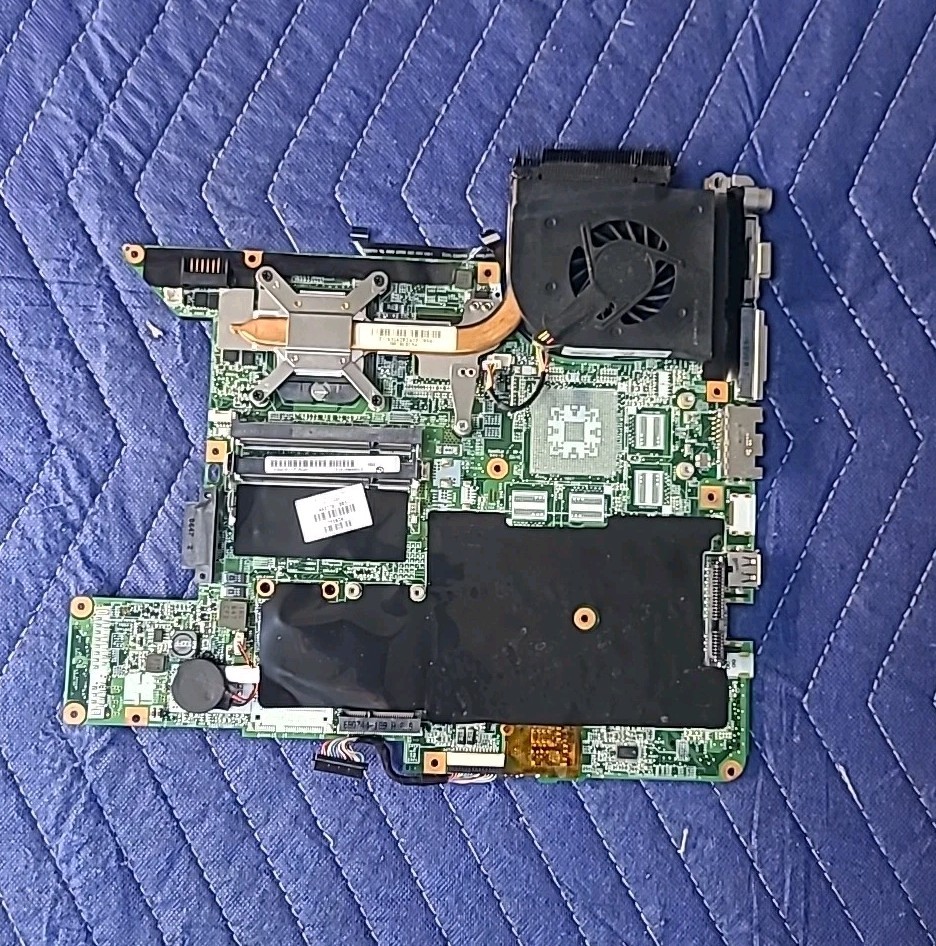 HP Compaq Presario Motherboard with Heatsink (443776-001)