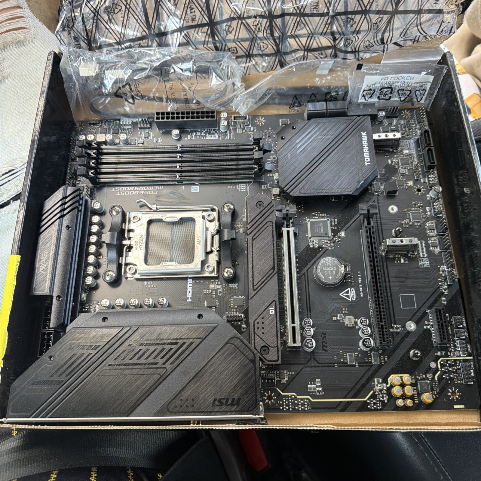 MSI Motherboard MAG B650 TOMAHAWK WIFI AMD AM5 B650 - UNTESTED
