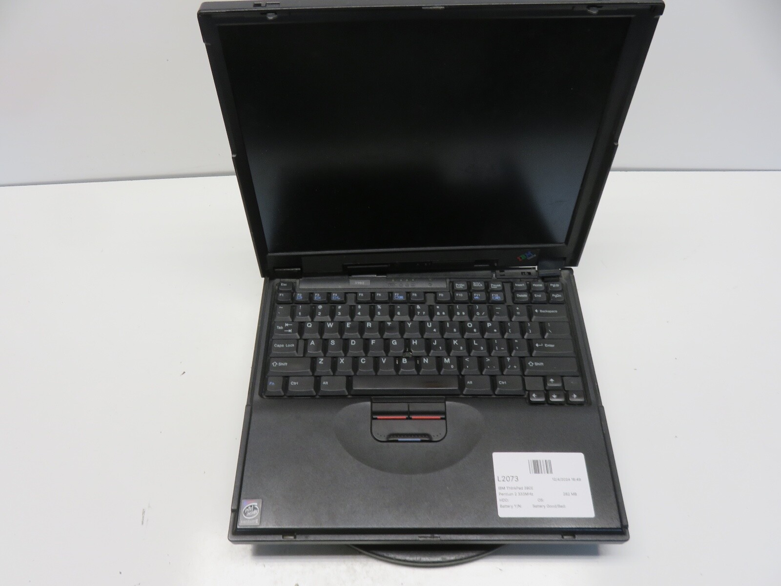 IBM ThinkPad 390E Pentium 2 333MHz 262 MB NO HDD No Batt