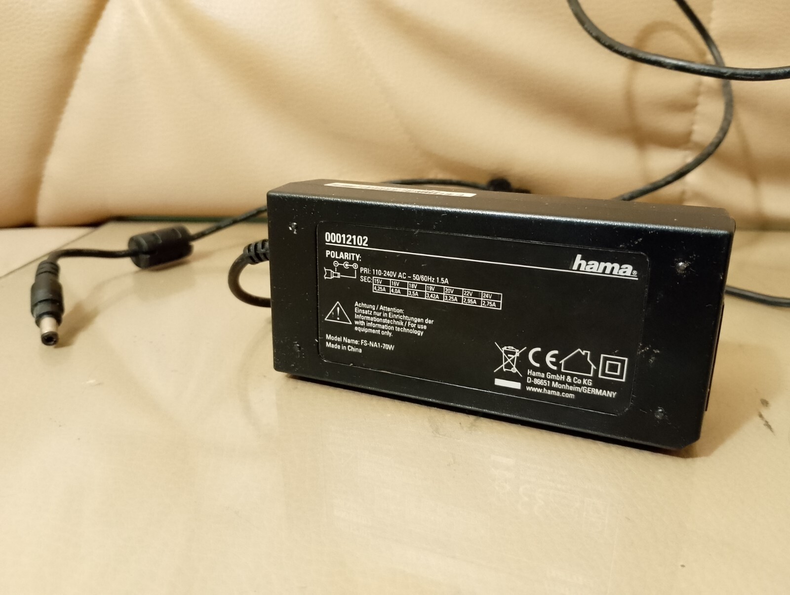 Hama FS-NA1-70W Universal Laptop Power Supply