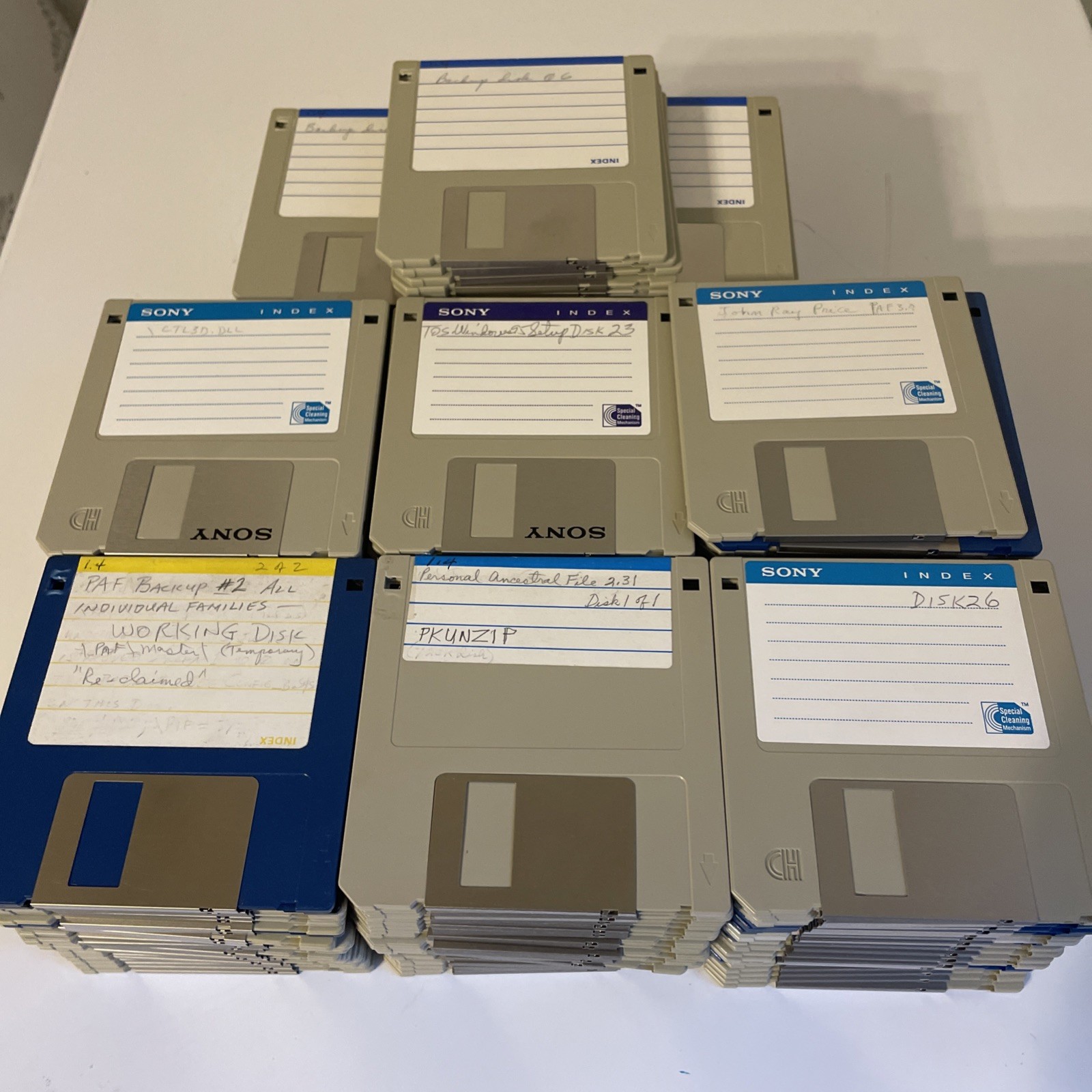 Lot of 205 Used Random Disks Diskettes 3.5" Floppy Disks Majority Sony Untested