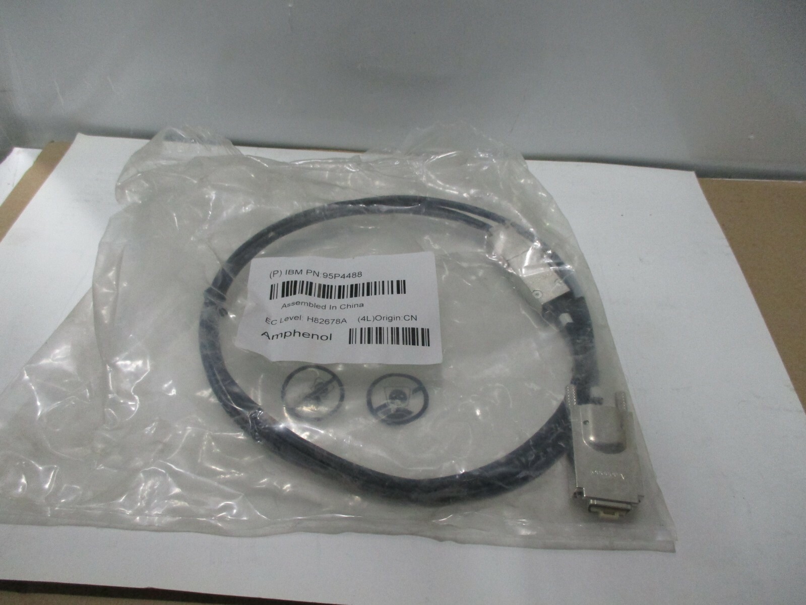 IBM 95P4488 Mini SAS to Mini SAS Server 2M Cable