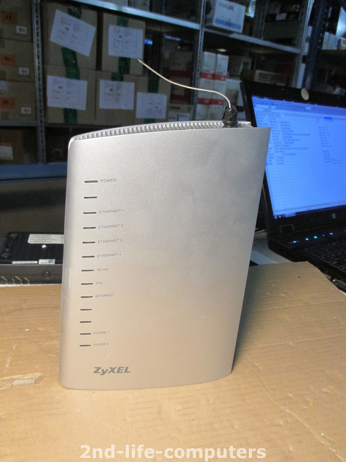 ZyXEL Prestige 2602HW P-2620HW-D10 ll-in-one ADSL VoIP IAD Router - Broken Antenna