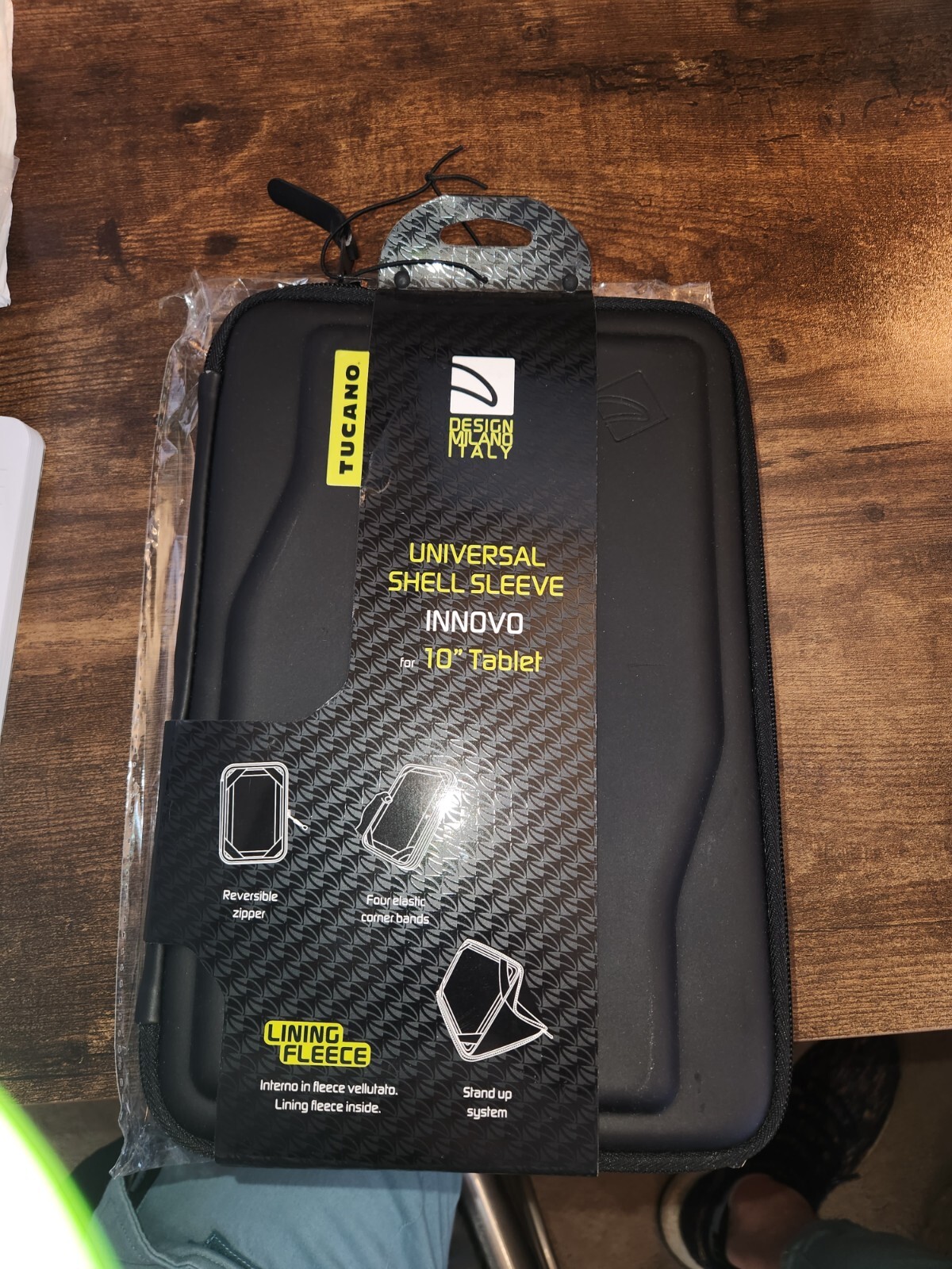 Tucano Milano Italy - Innovo - Tablet 10" Univeral Case - Black