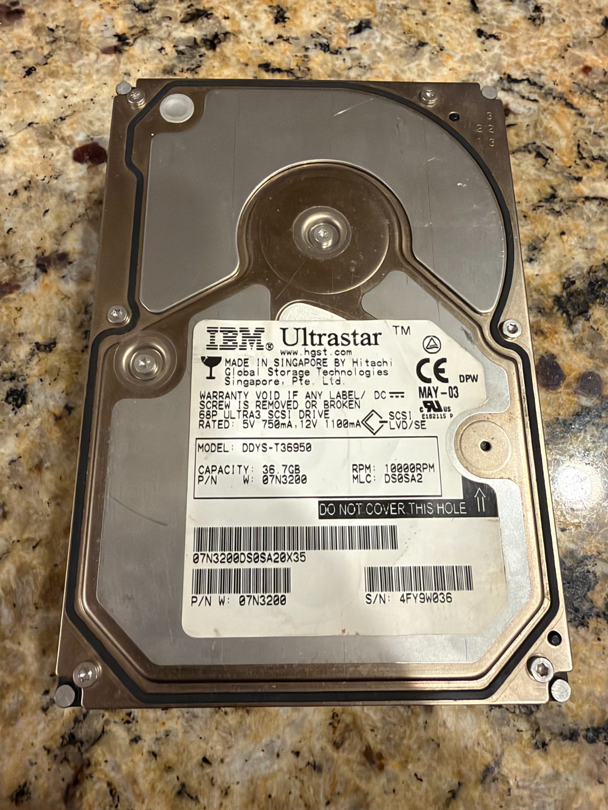 IBM Ultrastar DDYS-T36950 36.7GB 10000RPM SCSI 3.5in Hard Drive Untested