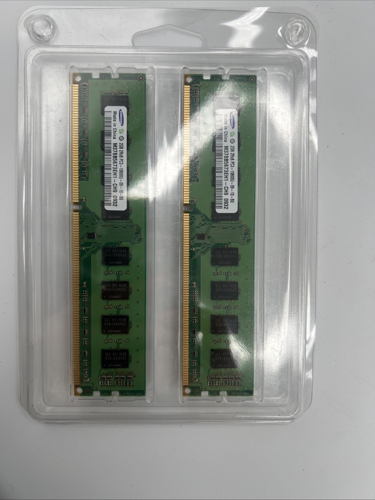 Samsung 4GB (2X2GB) 2Rx8 PC3-10600U Memory M378B5673EH1-CH9 DDR3