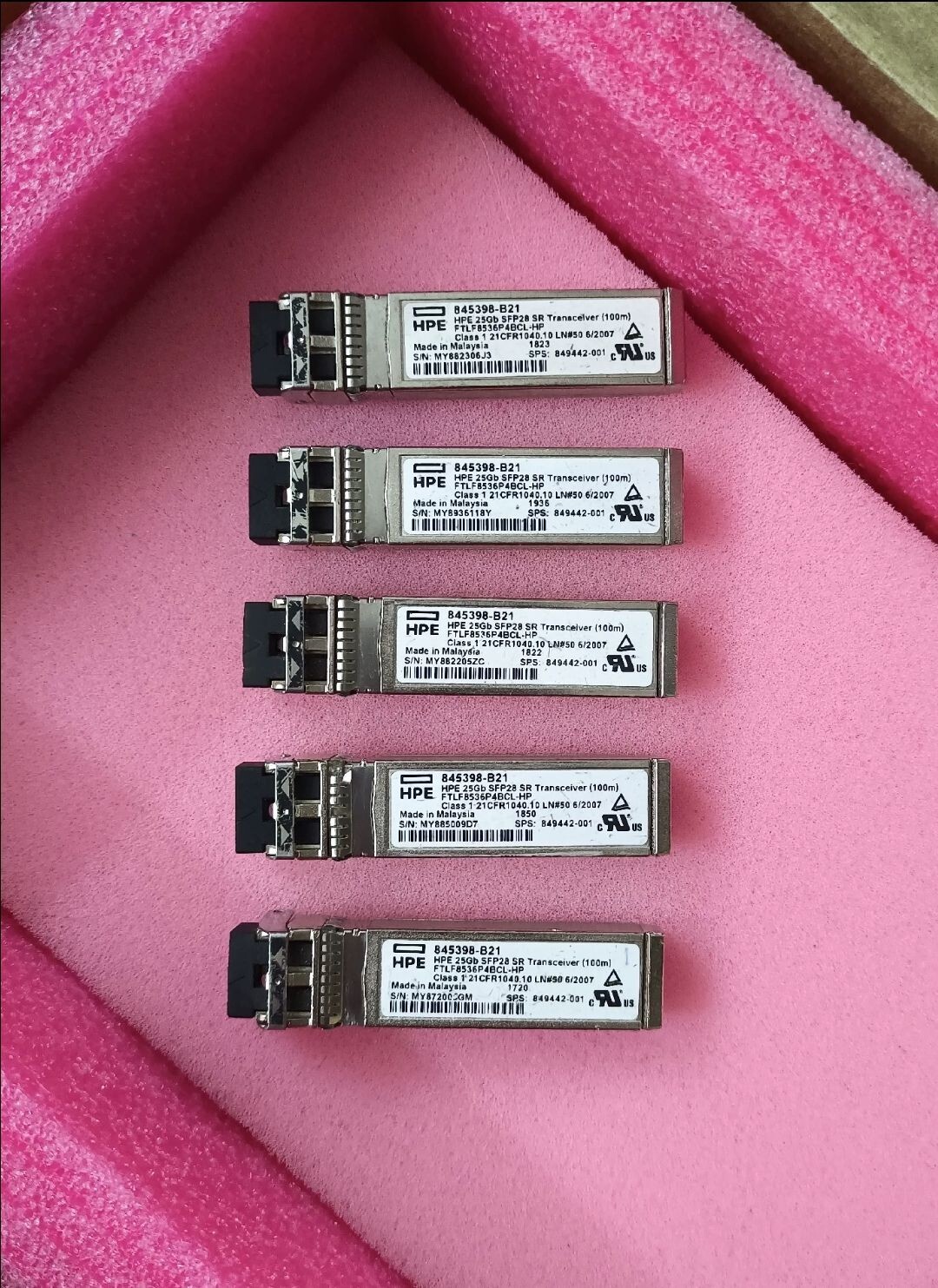 HPE 845398-B21 25Gb FTLF8536P4BCL-HP SFP+ 100nm Fiber Channel  Transceiver 1PCS