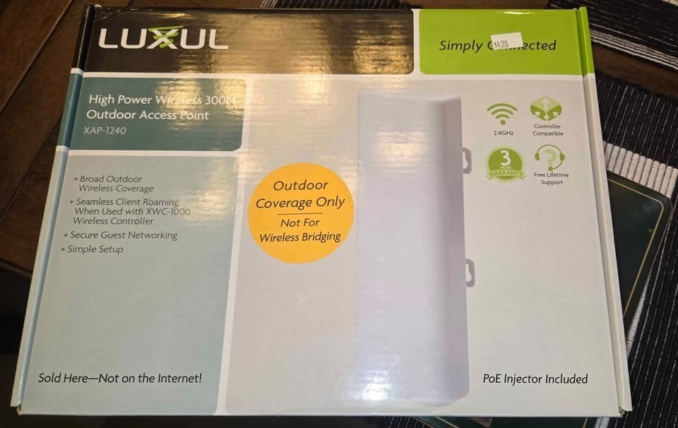Luxul XAP-1240 (Wireless Outdoor Access Point)