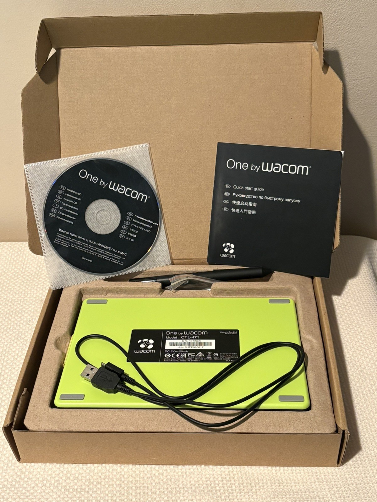 One by Wacom CTL-471 Creative Graphics Drawing Tablet w/ Pen - Untested Open Box