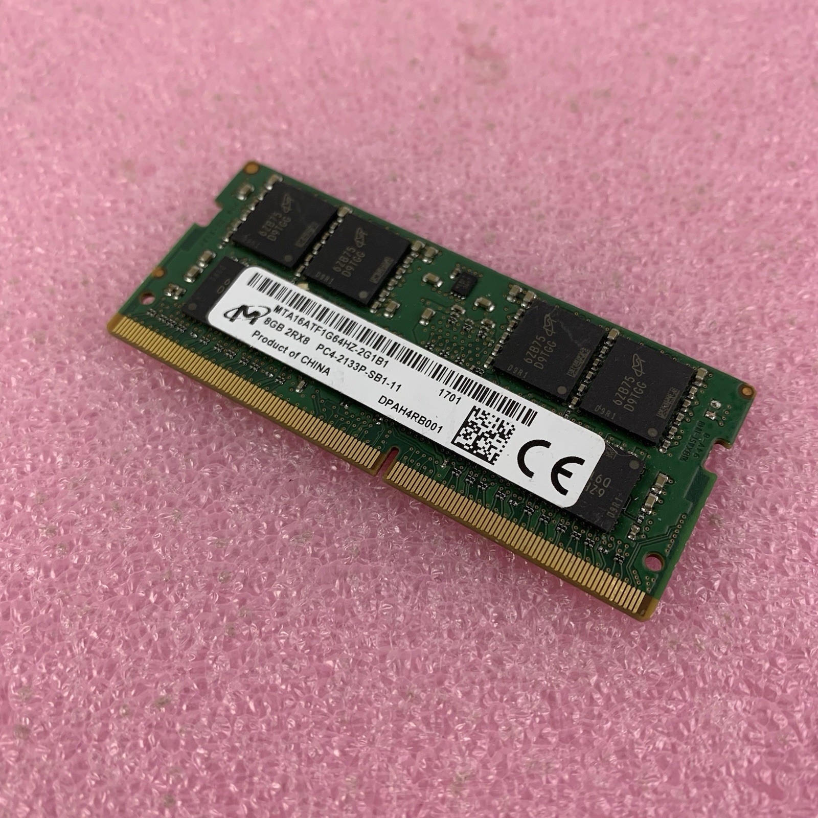 Micron 8GB 2RX8 PC4-2133P-SB1-11 - Untested