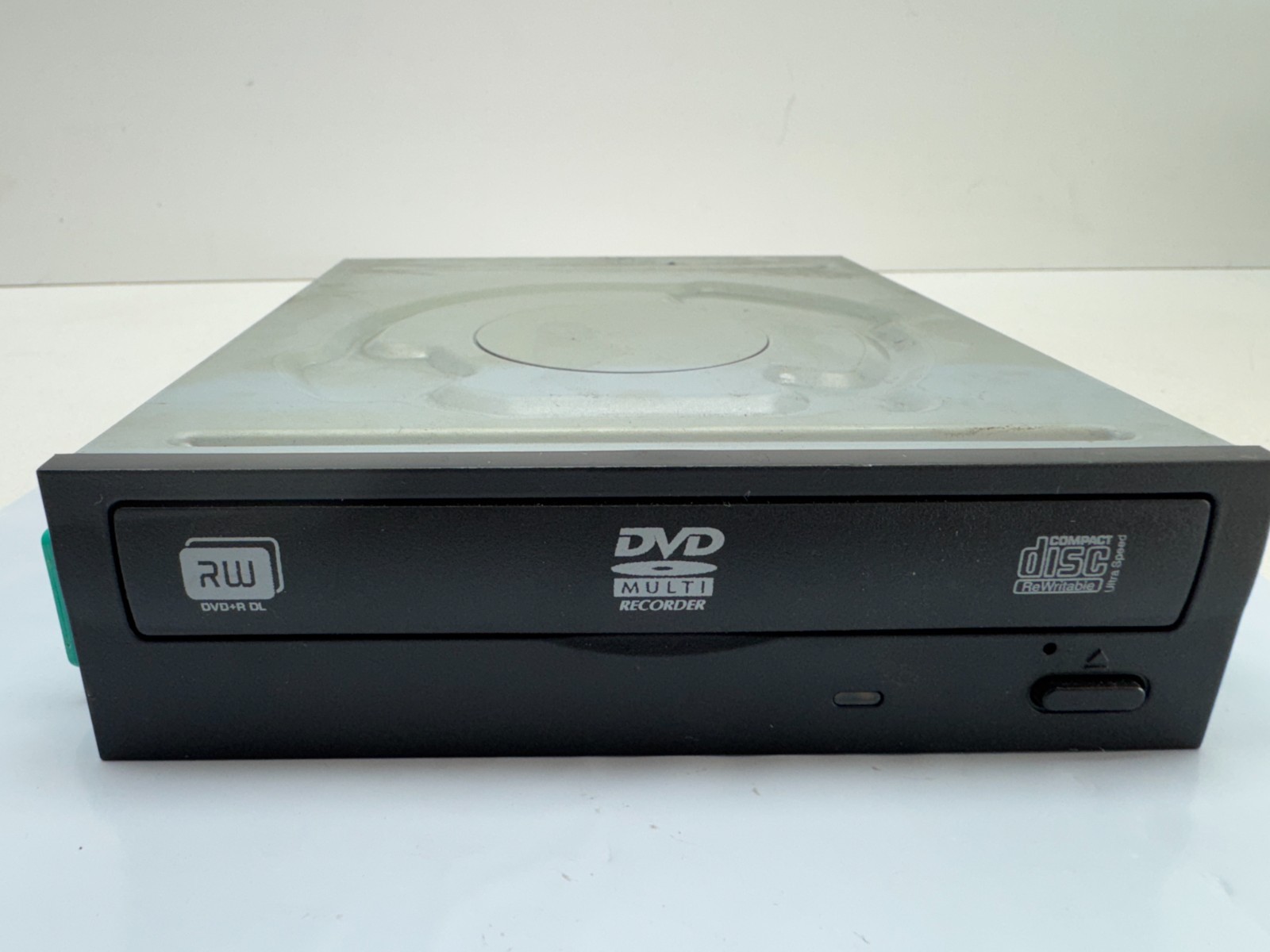 Lite-On iHAS122 iHAS122-04 8 5.25" SATA Internal DVD-RW CD Burner Drive Black