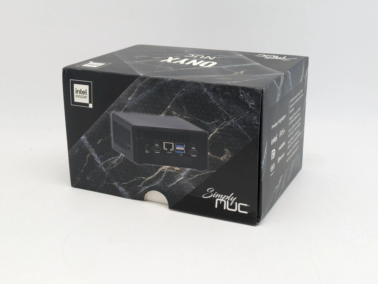 Simply NUC Onyx Mini PC - i7-13700H - 32GB DDR5 - 2TB NVME SSD - W11Pro New
