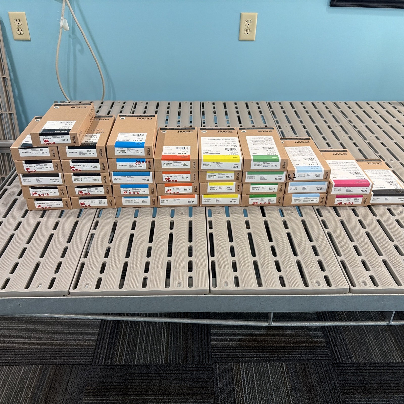 34 GENUINE EPSON INK STYLUS PRO 4900 SEALED-EXPIRED - Unopened Boxes, 200ml each