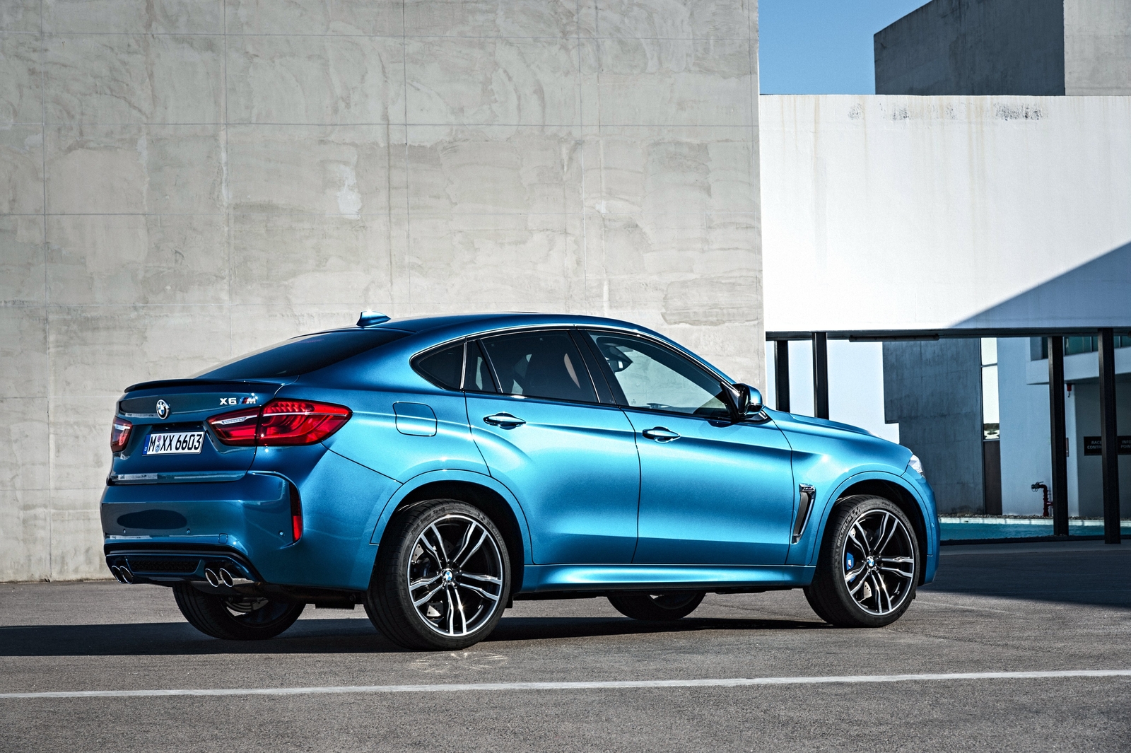 Cars 2015 bmw x 6 m f16 Desk Mat Stitched