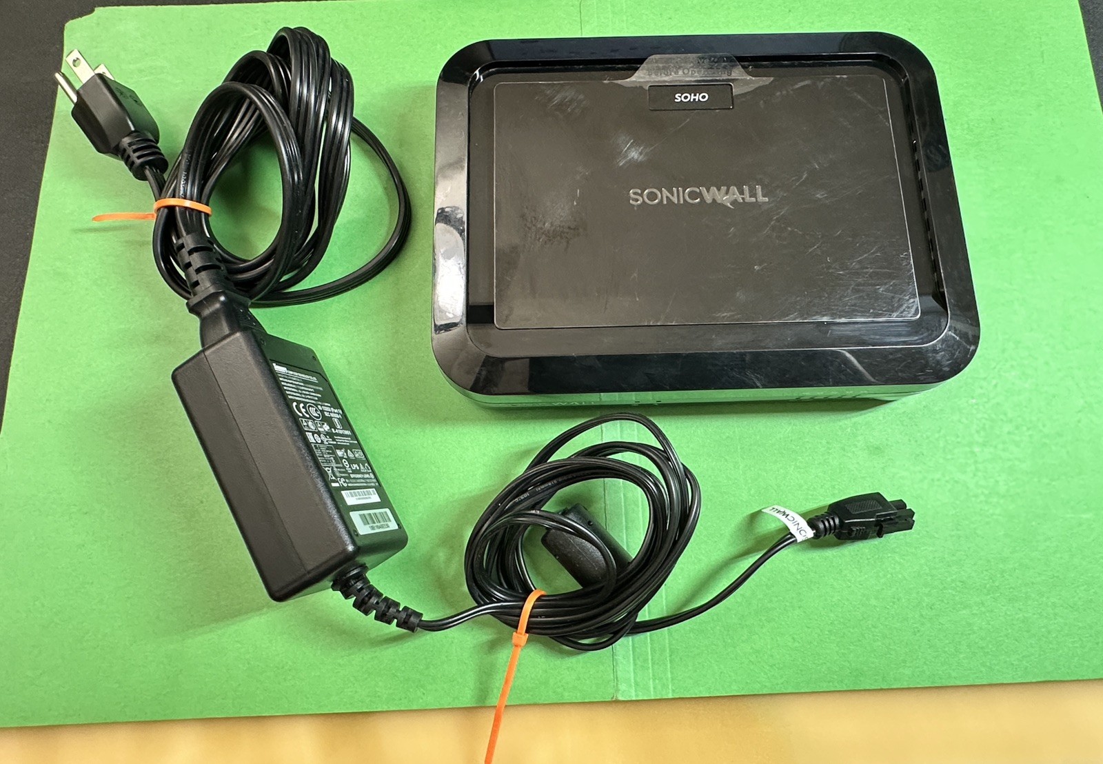 SonicWall SOHO Firewall Appliance w/ OEM Power Supply Tested Working Reset