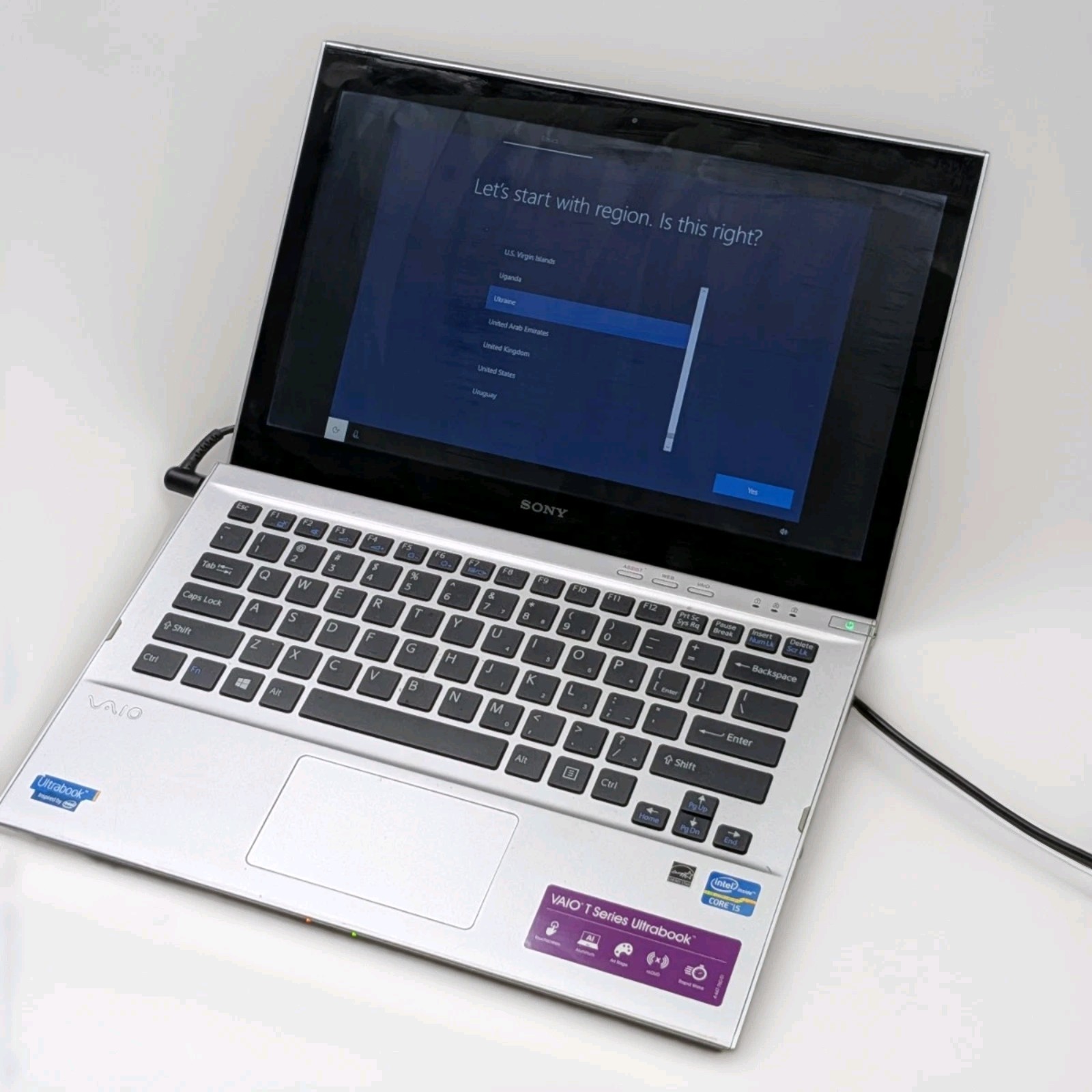 Read - Sony Vaio Ultrabook SVT131a11L Intel i5 1.70 GHZ 6GB Ram 500GB HDD 15"