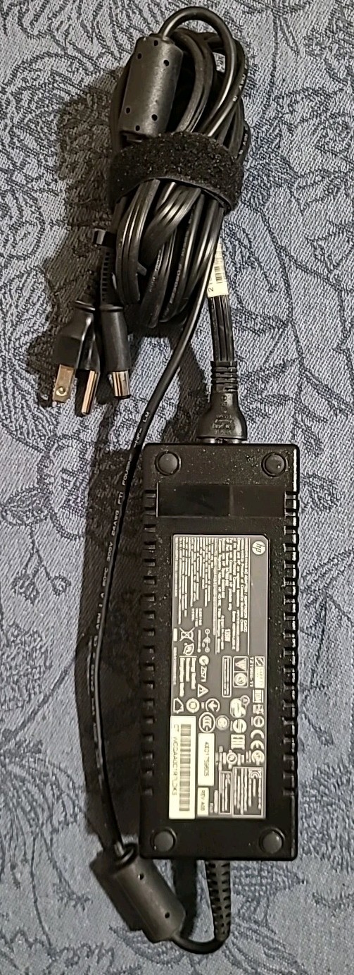 Lot 6x HP Charger AC Power Adapter Charger 19.5V 6.9A 135W 647982-002 648964-002