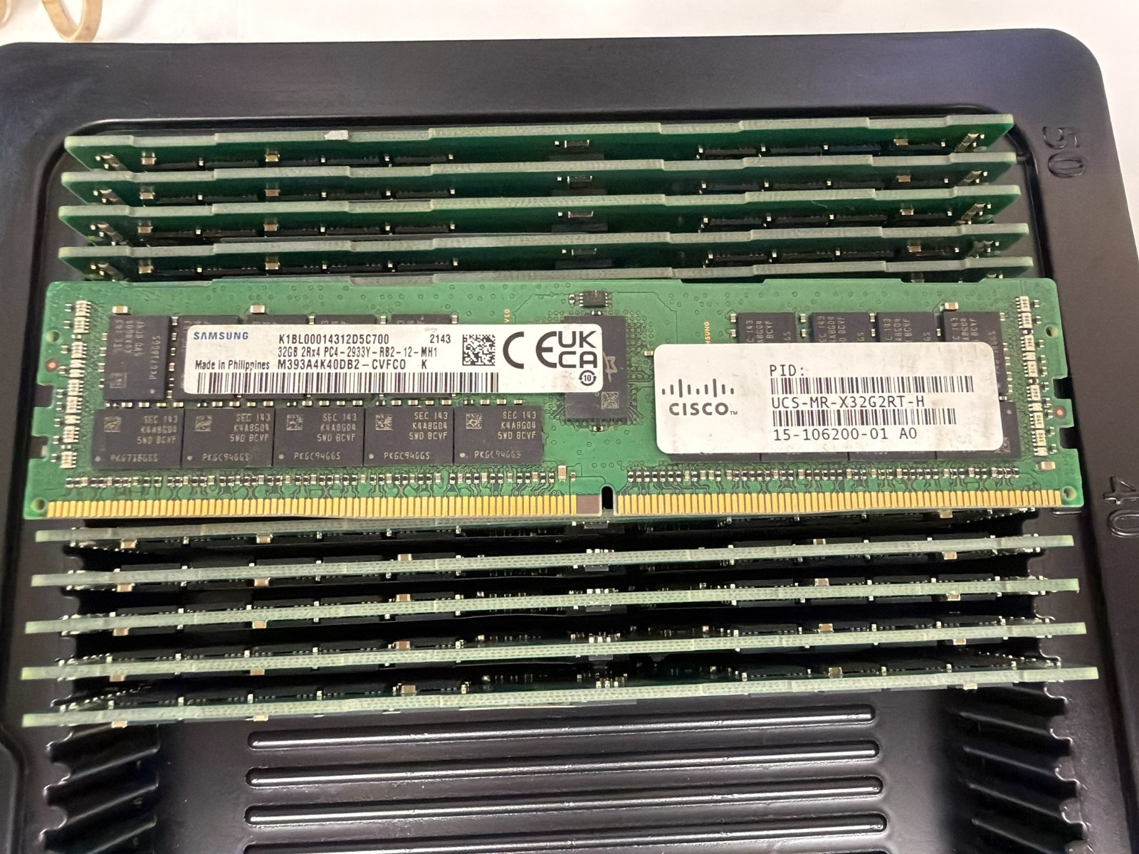 SAMSUNG 32GB (1X32GB) 2RX4 PC4-2933Y DDR4 SERVER MEMORY M393A4K40DB2-CVF