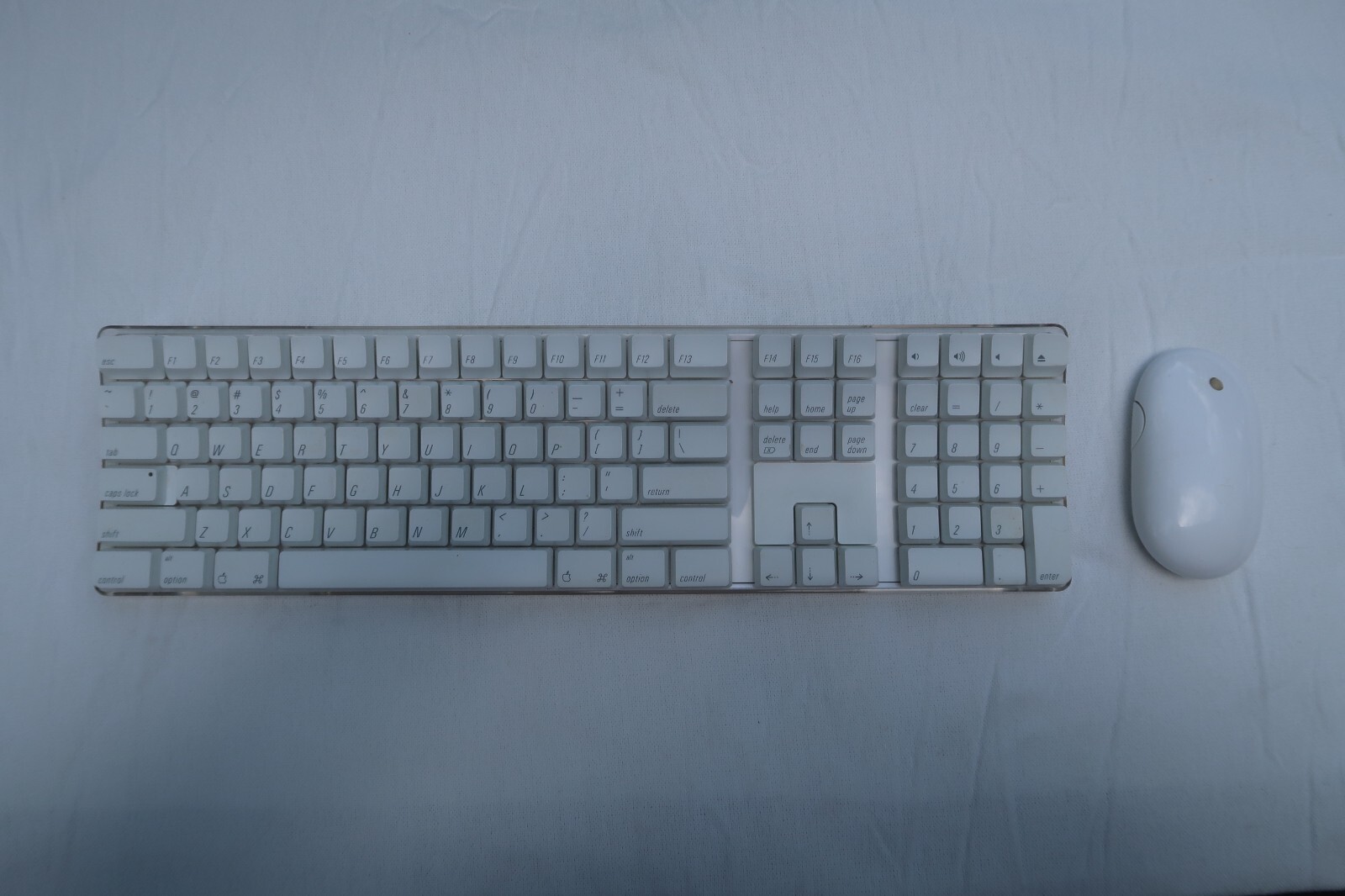 Apple A1016 Wireless Bluetooth Mechanical Keyboard & Wireless Mouse A1197 #10