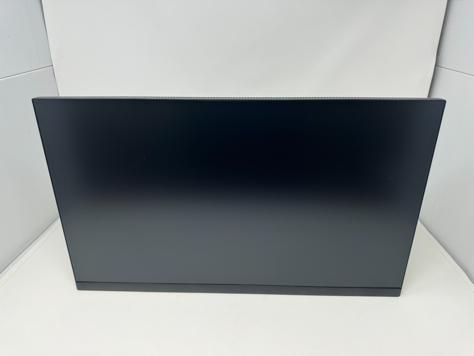 Open Box - Never Used - Dell 22" Monitor - P2222H - HD 1920 x 1080P IPS