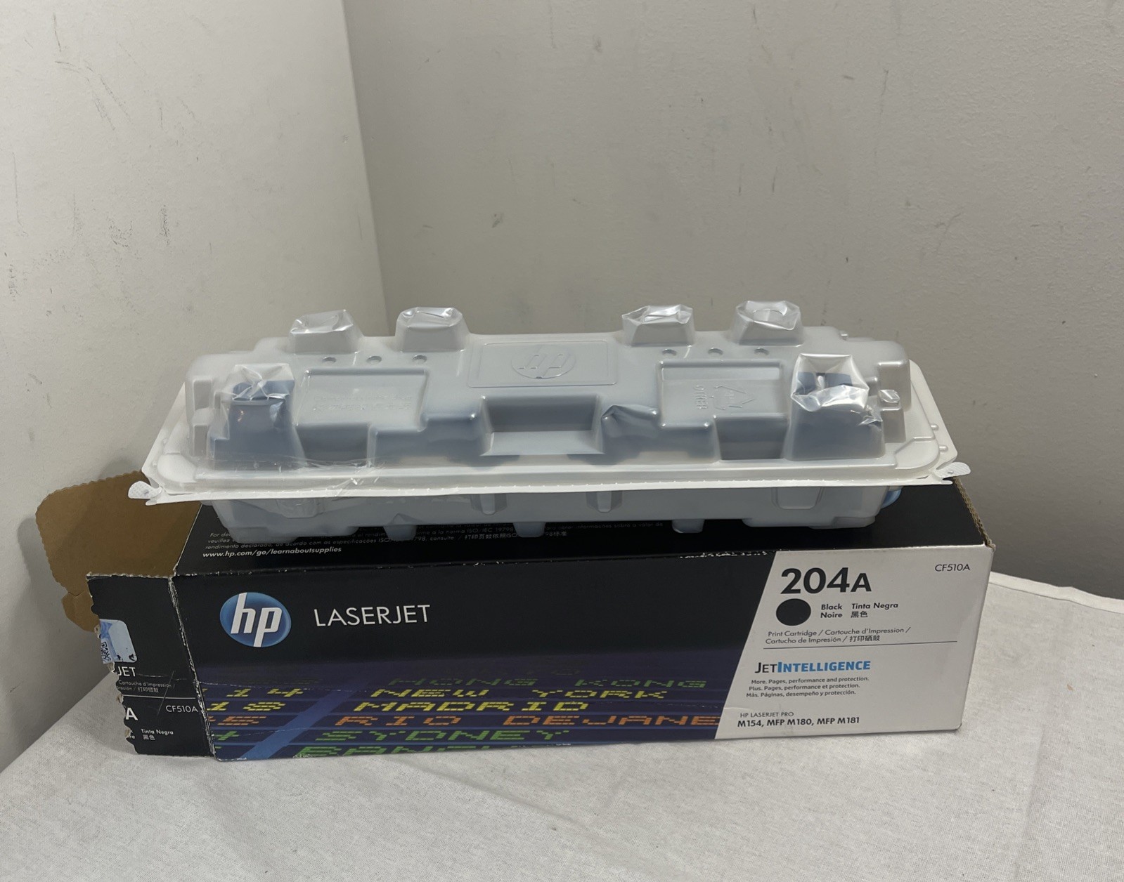 Genuine HP CF510A 204A Toner Cartridge - Black New In Open Box
