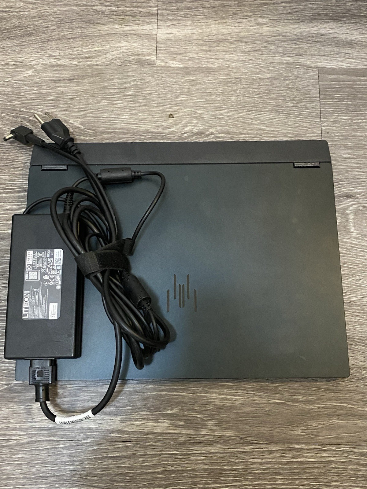 Acer Predator Helios Neo 16S AI OLED 240Hz Ultra 9 275HX RTX 5070 Ti 32GB 1TB