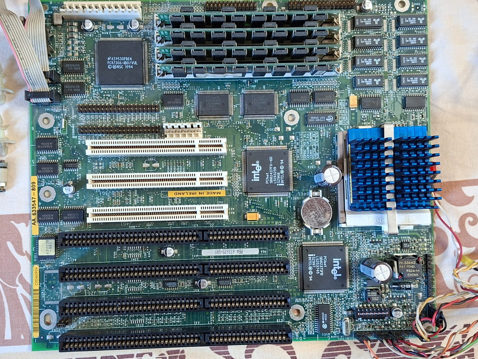 Intel Advanced/ZP (Zappa) Socket 5+Intel Pentium 75MHz.A80502-75 SX969+64MB DRAM
