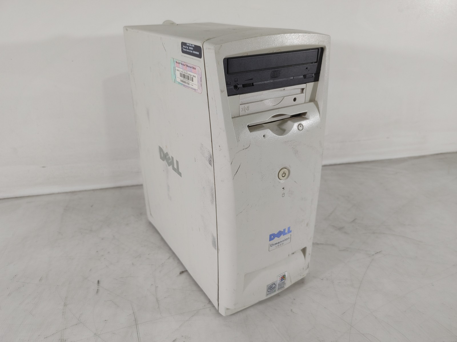 Vintage Dell Dimension L933r Intel Pentium III 933 MHz 384 MB SDRAM Desktop