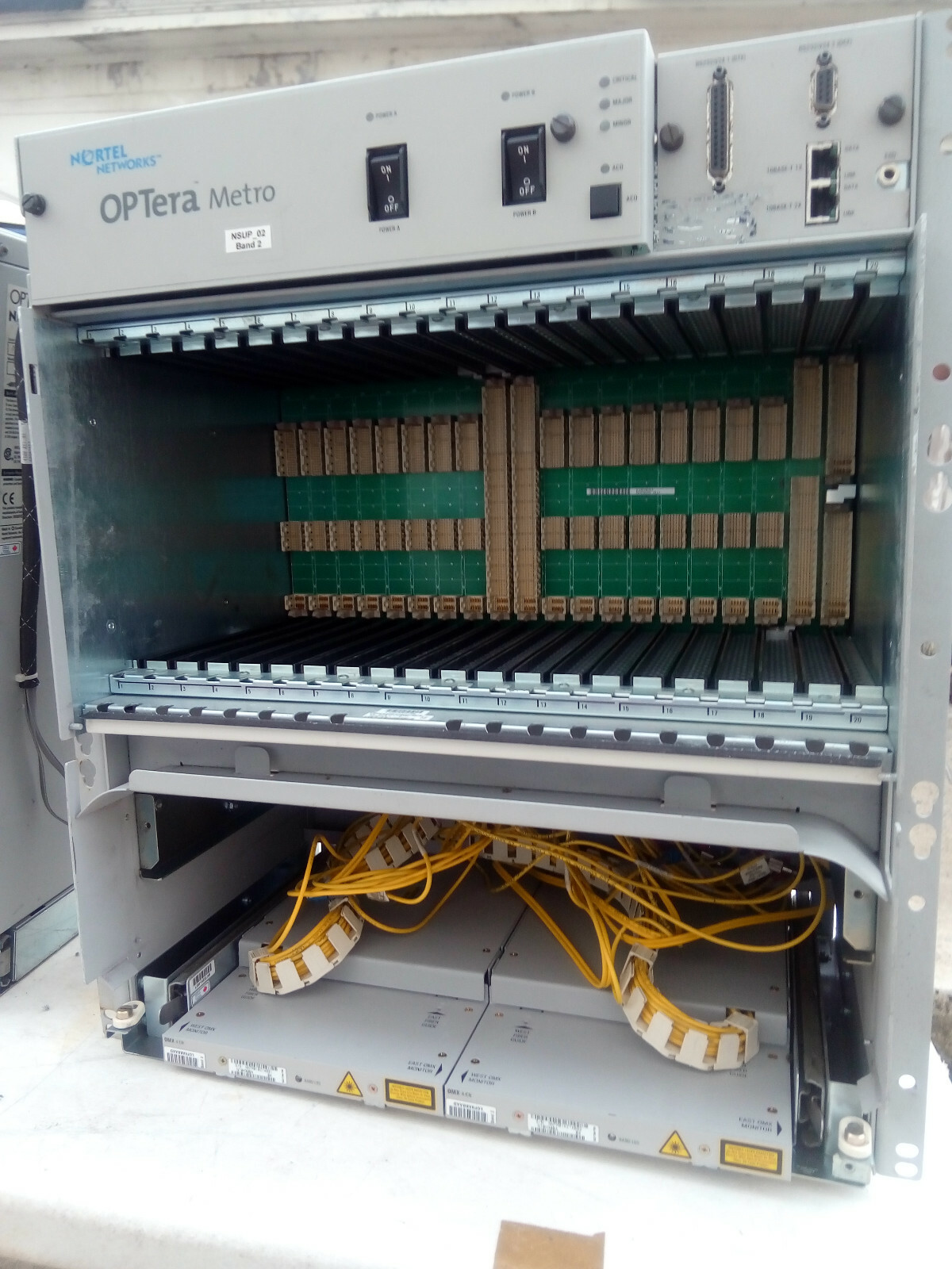 Nortel Optera Metro 5200 Chassis NT0H50AA 