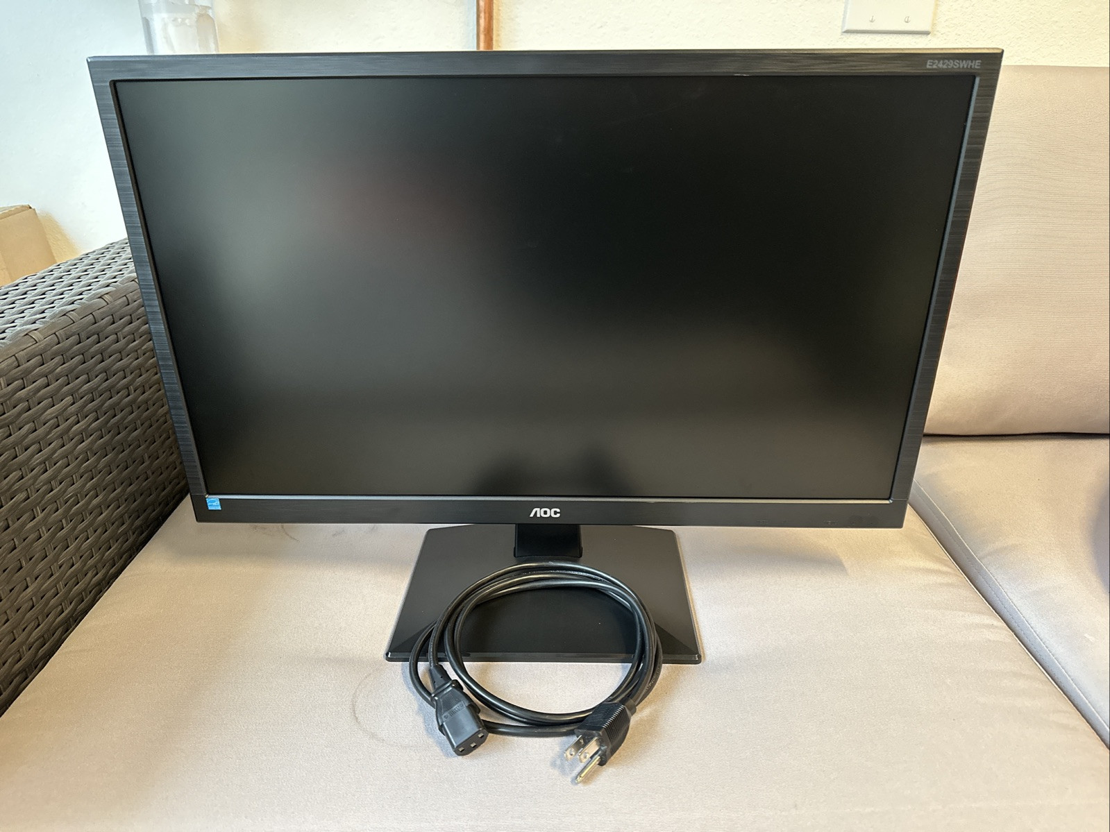 AOC 236LM00029 / E2429SWHE LED Backlight Computer Monitor - 24” inch