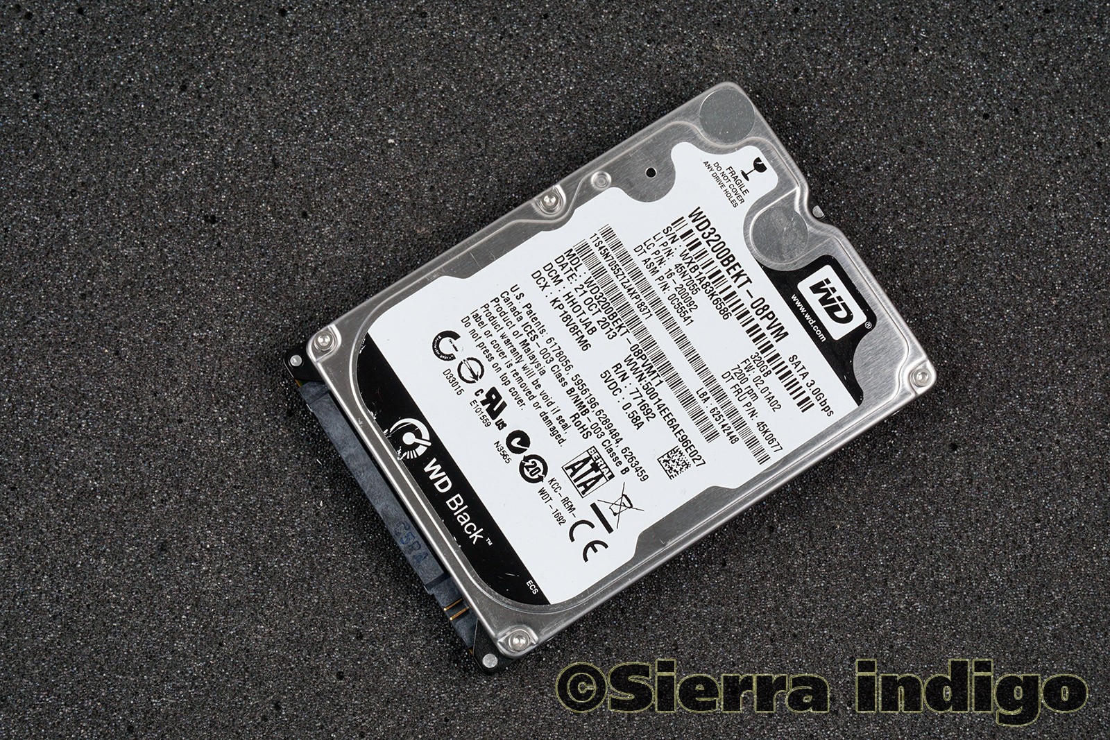 Lenovo FRU 45K0677 320GB 2.5" SATA Drive WB WD3200BEKT-08PVM  3Gb/s