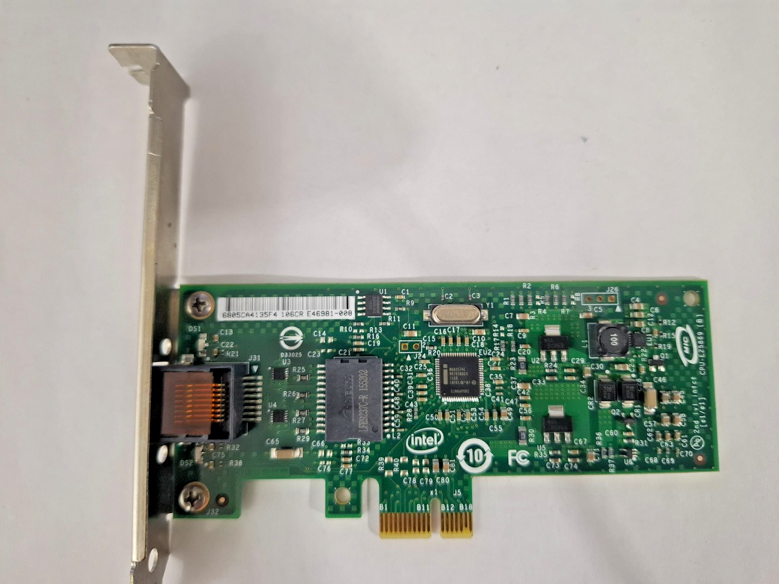 Intel (R) EXP19301CTBLK Gigabit CT Desktop Adapter