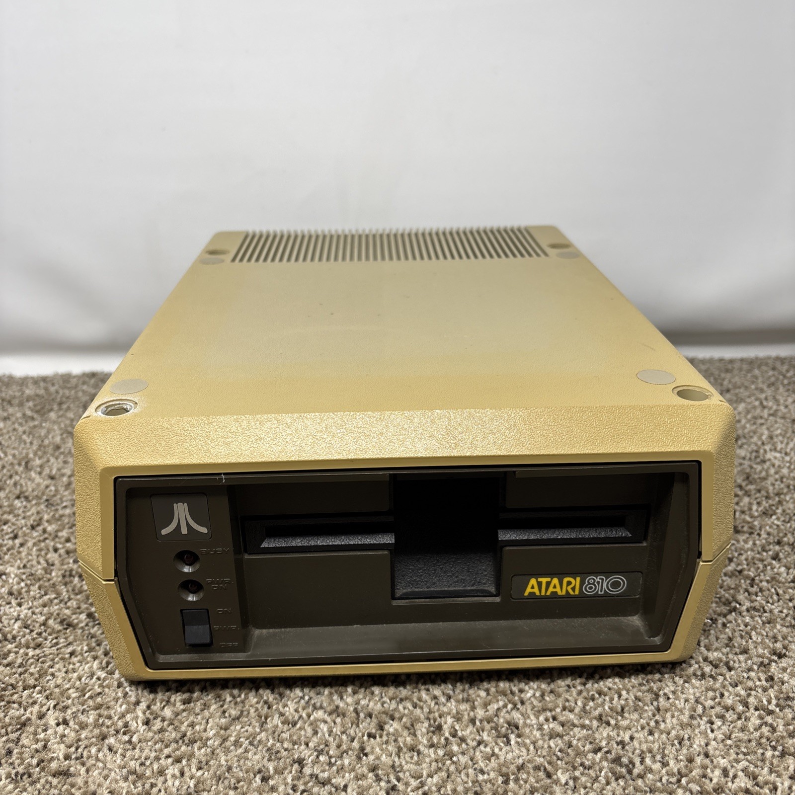 Atari 810 Floppy Disk Drive FOR PARTS OR REPAIR
