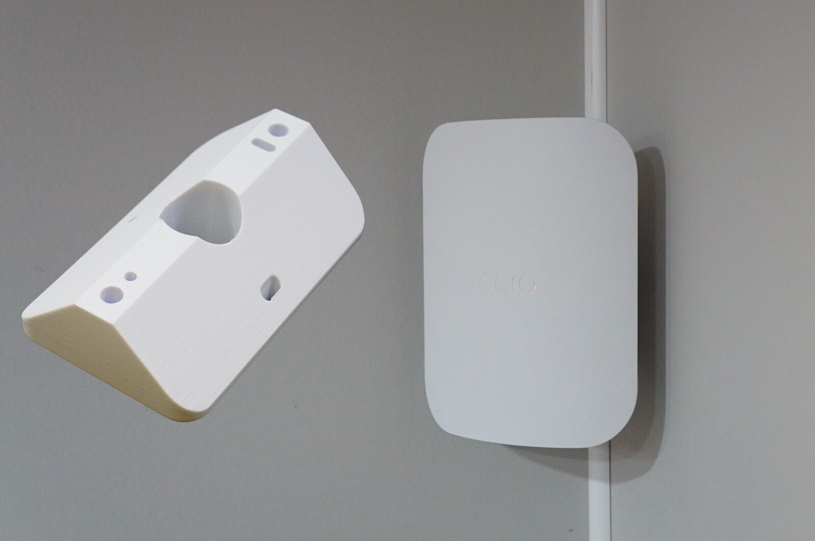Corner Wall Mount Bracket Holder for EERO Outdoor 7 Wi-Fi Mesh Router BE5000
