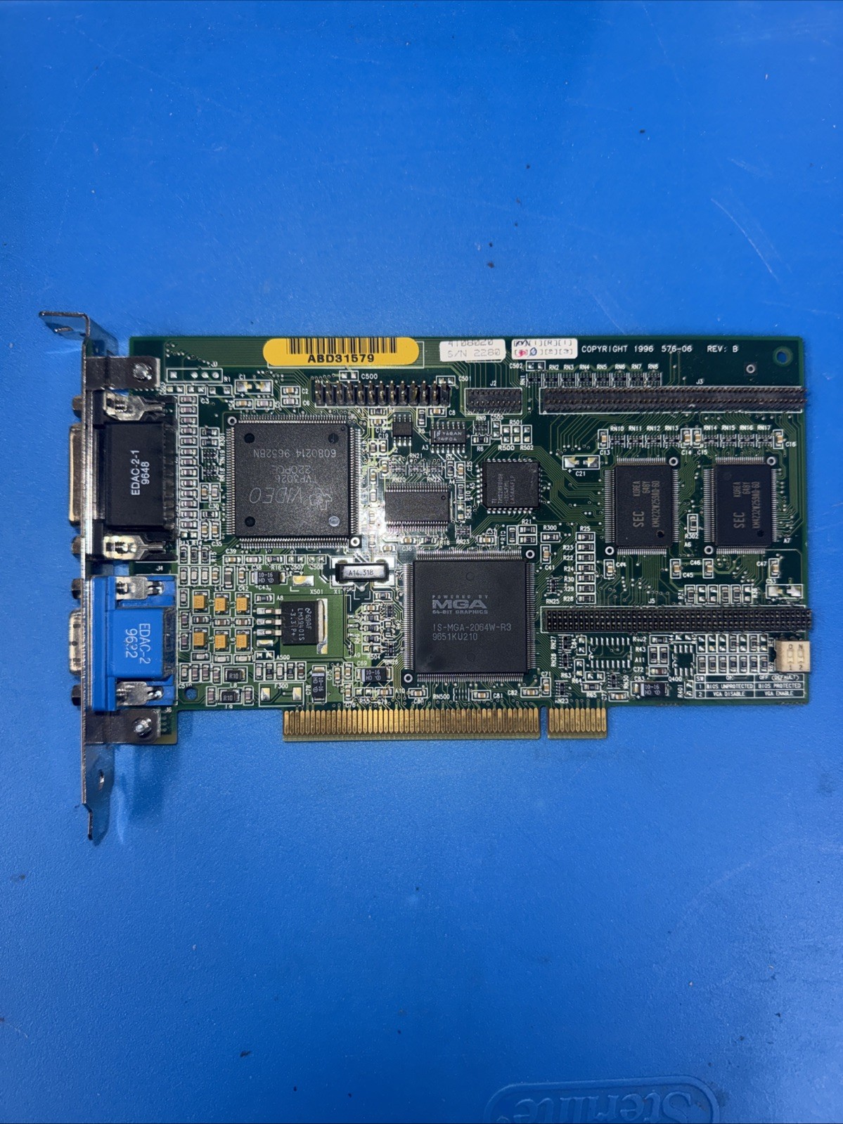 PCI Video card Matrox 576-06 Rev B ABD31579 DVI VGA MGI MGA-MIL/2C