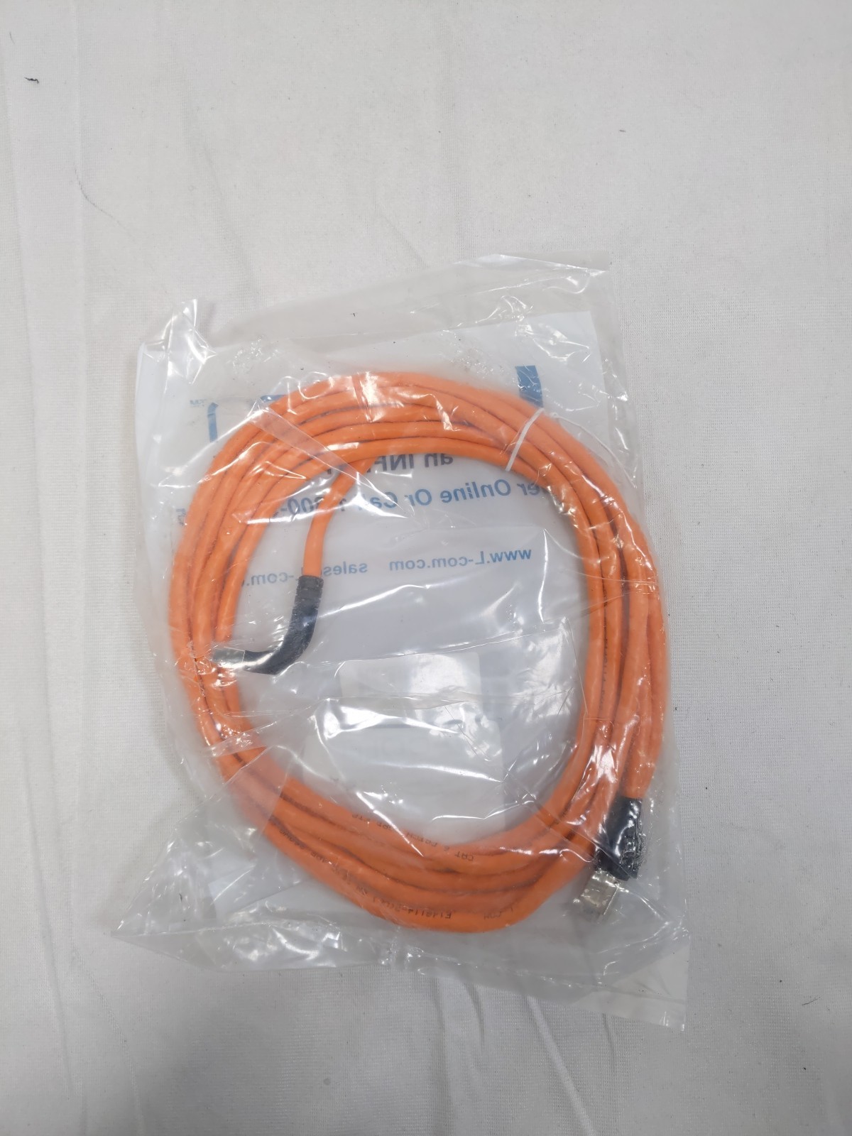 L-com Shielded Category 6 Right Angle Patch Cable Orange, 10 ft cat. 6
