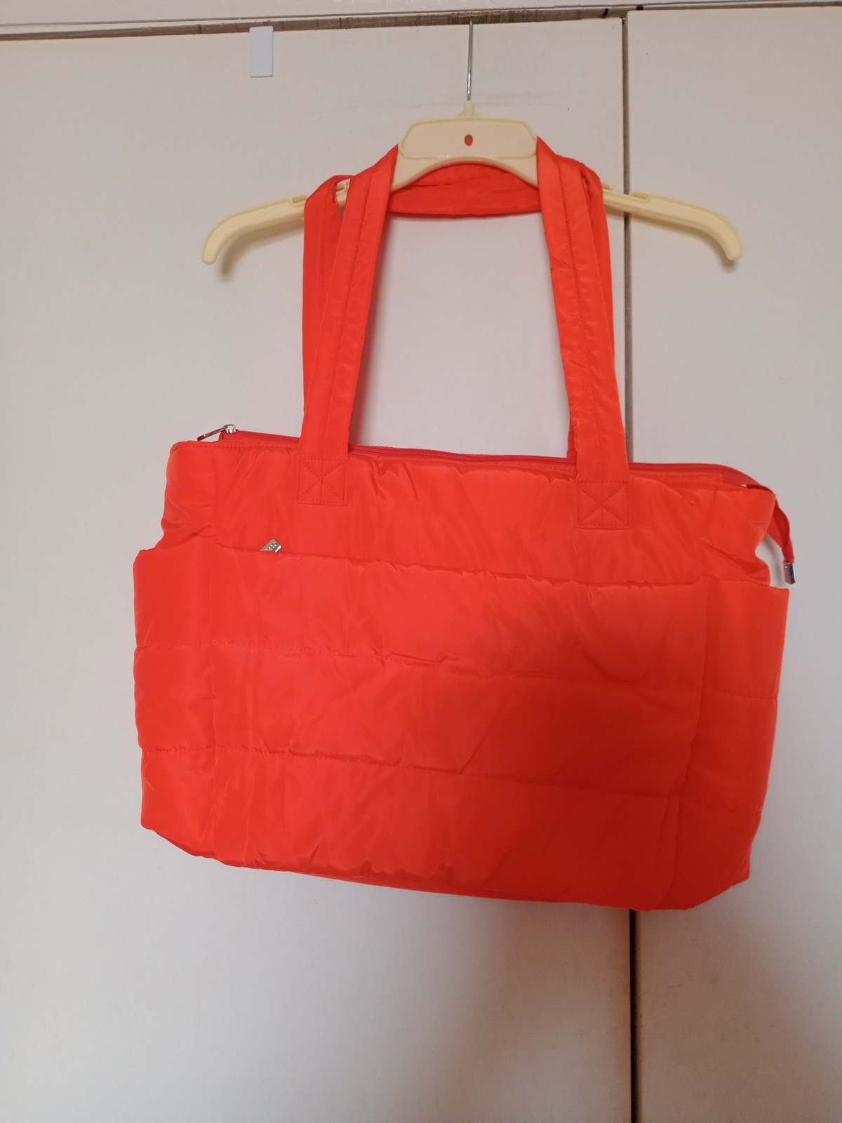 TOPDesign Puffer Tote Bag for Women, Lightweight Puffy Handbag with Compartments