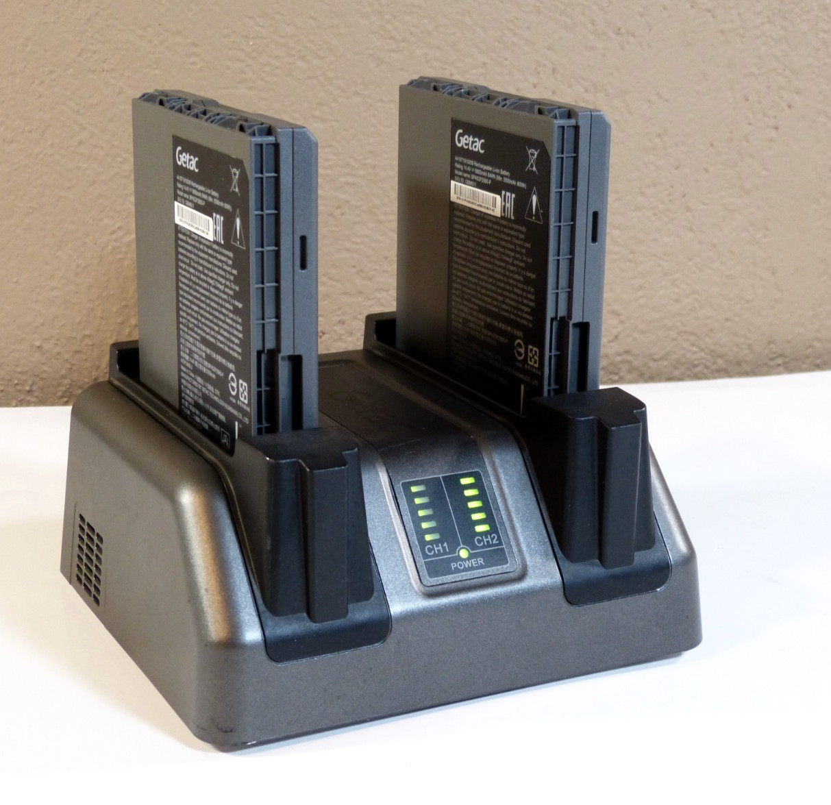 Getac AY-C431 Dual Bay Battery Charger with Batteries TESTED