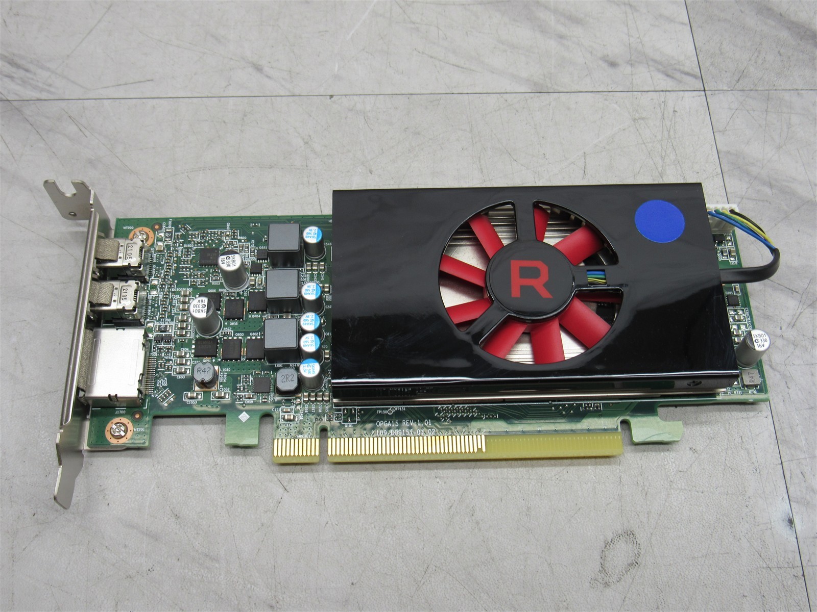 DELL AMD Radeon RX 640 4GB GDDR5 GPU 06044M DP/MiniDP Low Profile