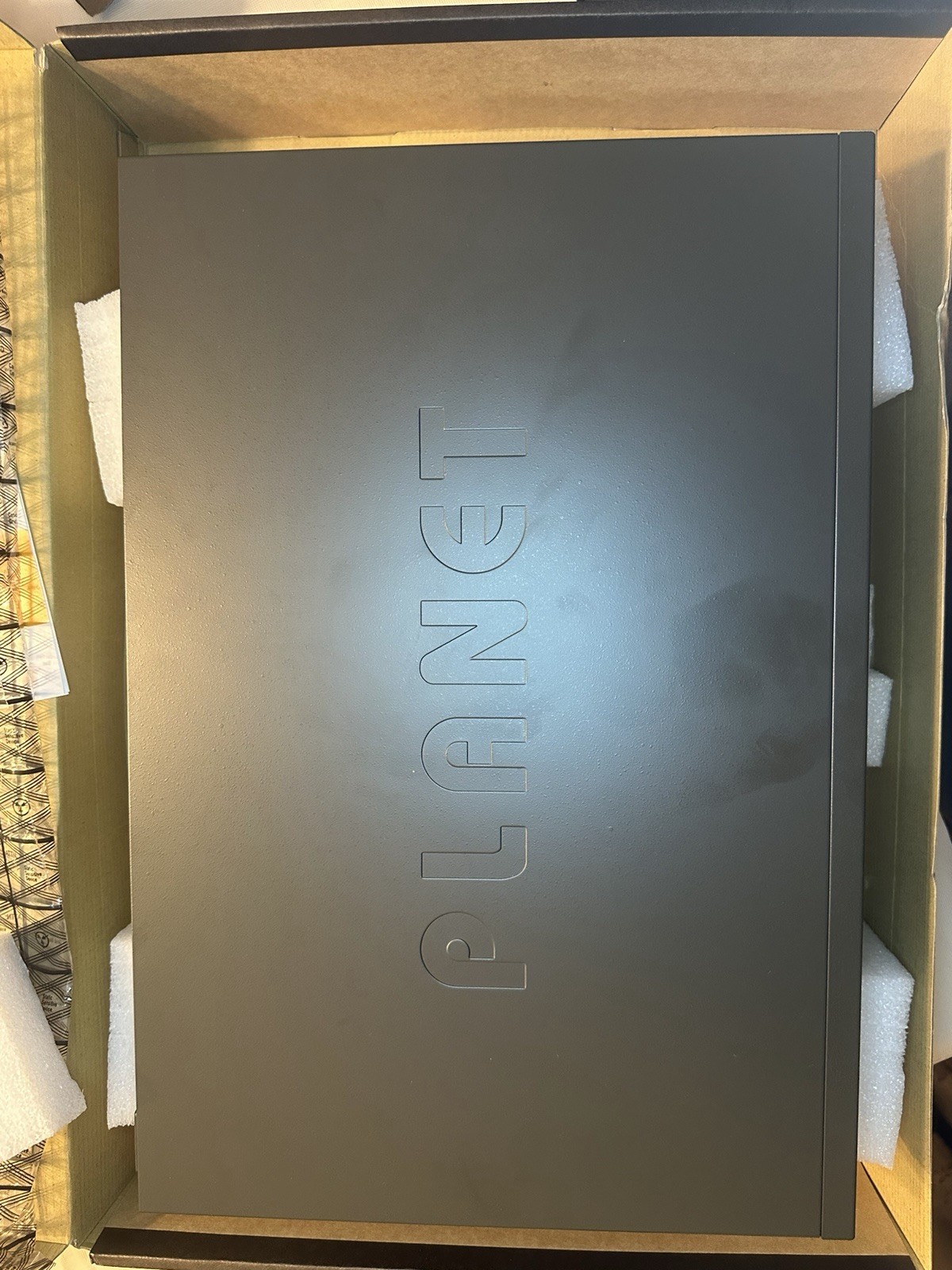 PLANET UPOE-2400G 24-Port Gigabit 60W Ultra PoE Managed Injector Hub — 800W